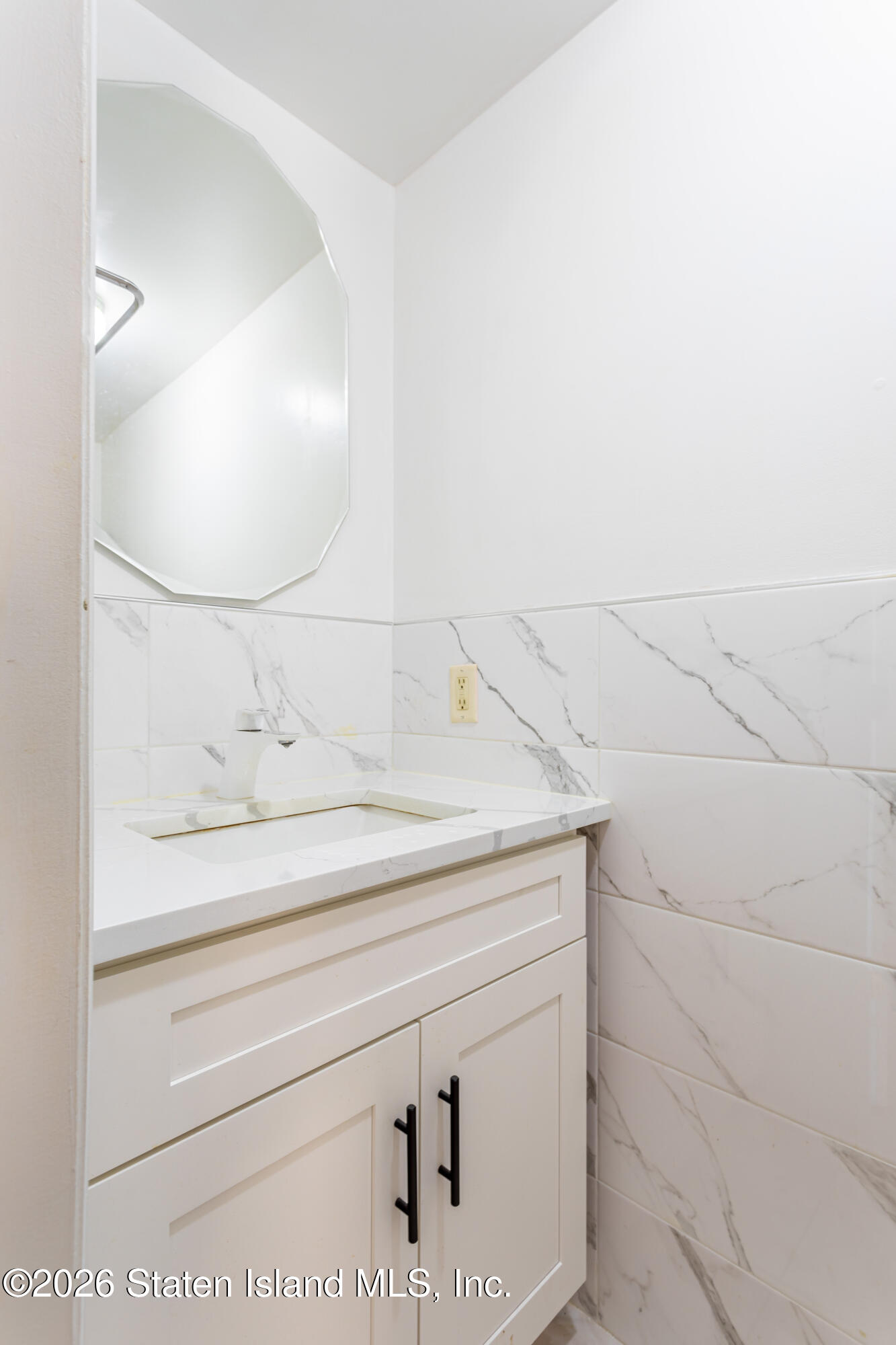 69 Alex Circle, Staten Island, NY, 10305 image 22