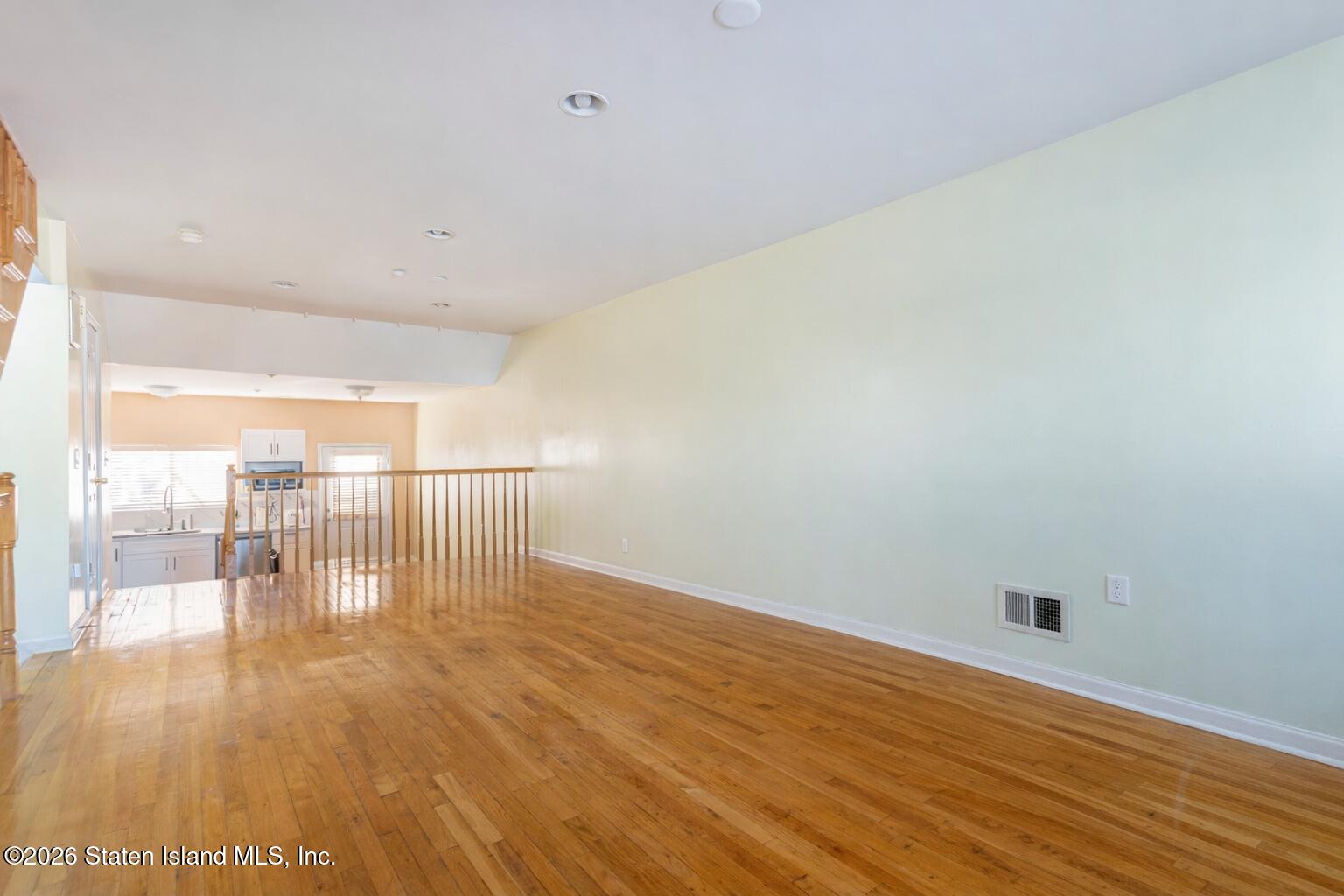 69 Alex Circle, Staten Island, NY, 10305 image 7