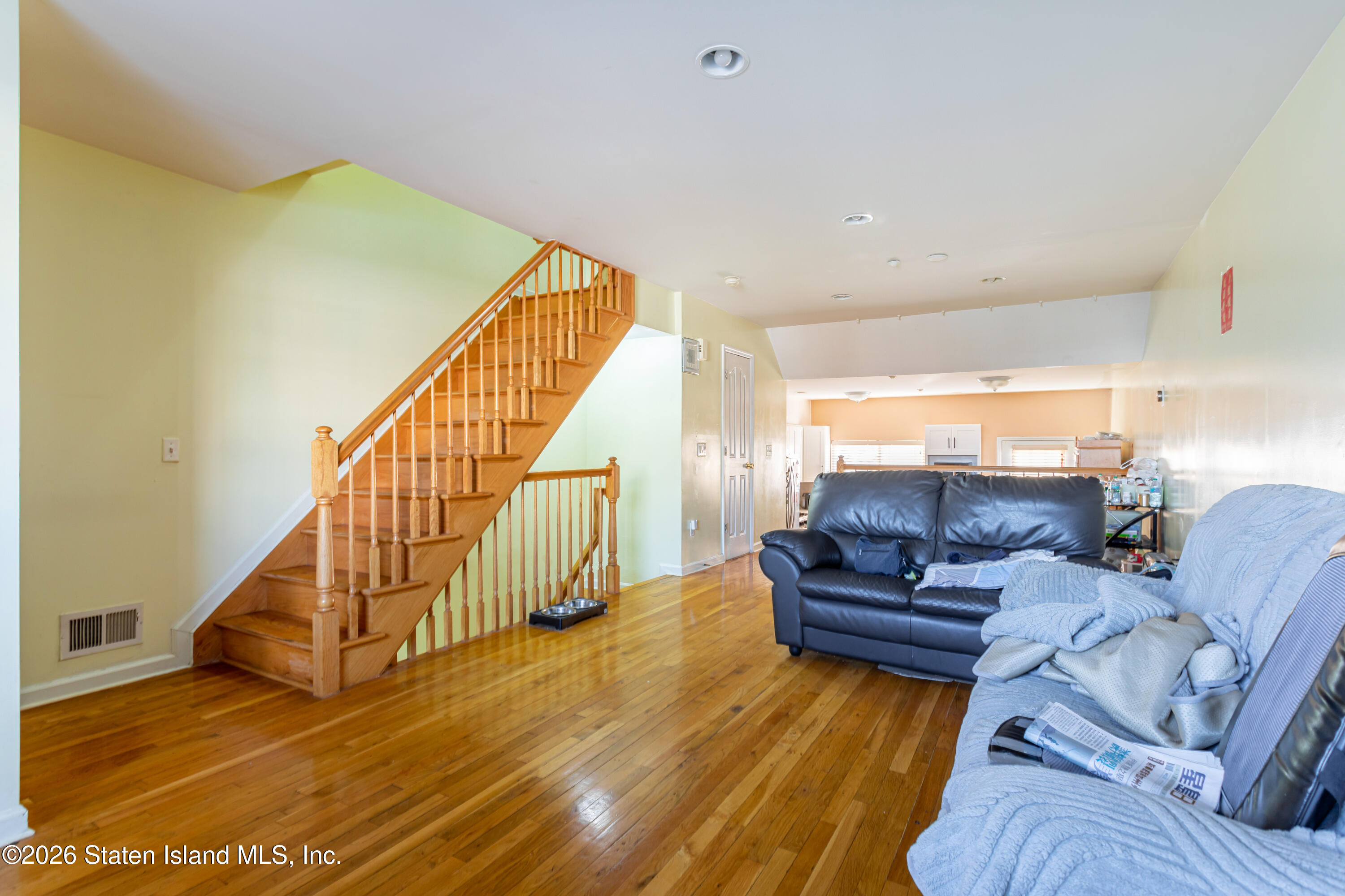 69 Alex Circle, Staten Island, NY, 10305 image 13
