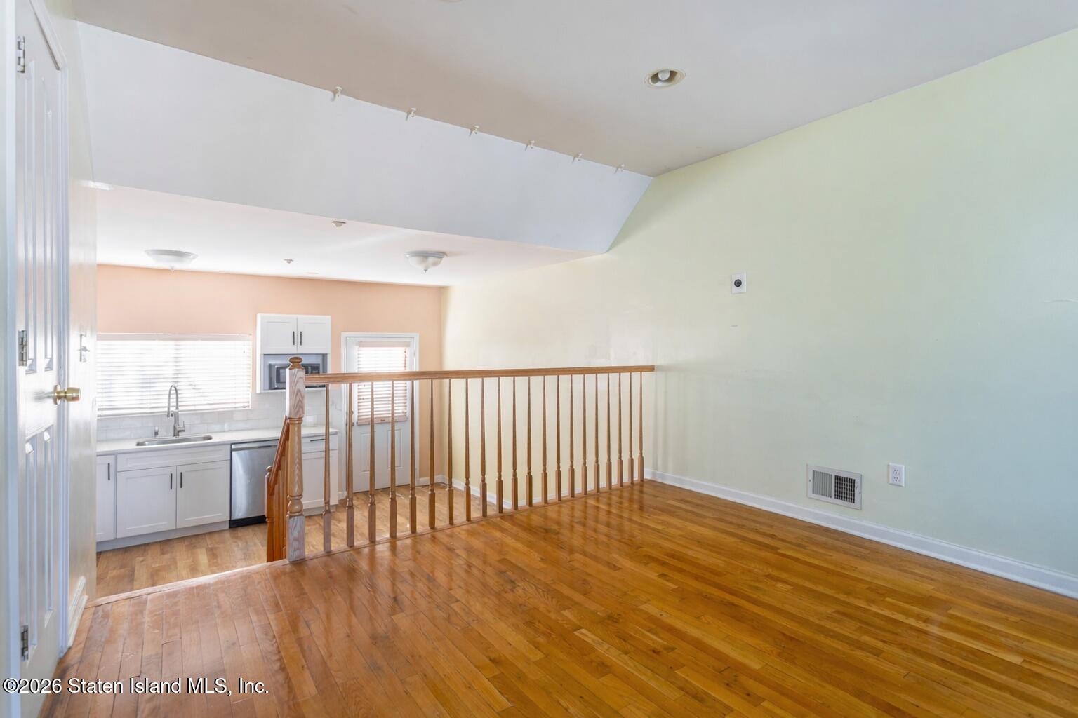 69 Alex Circle, Staten Island, NY, 10305 image 10
