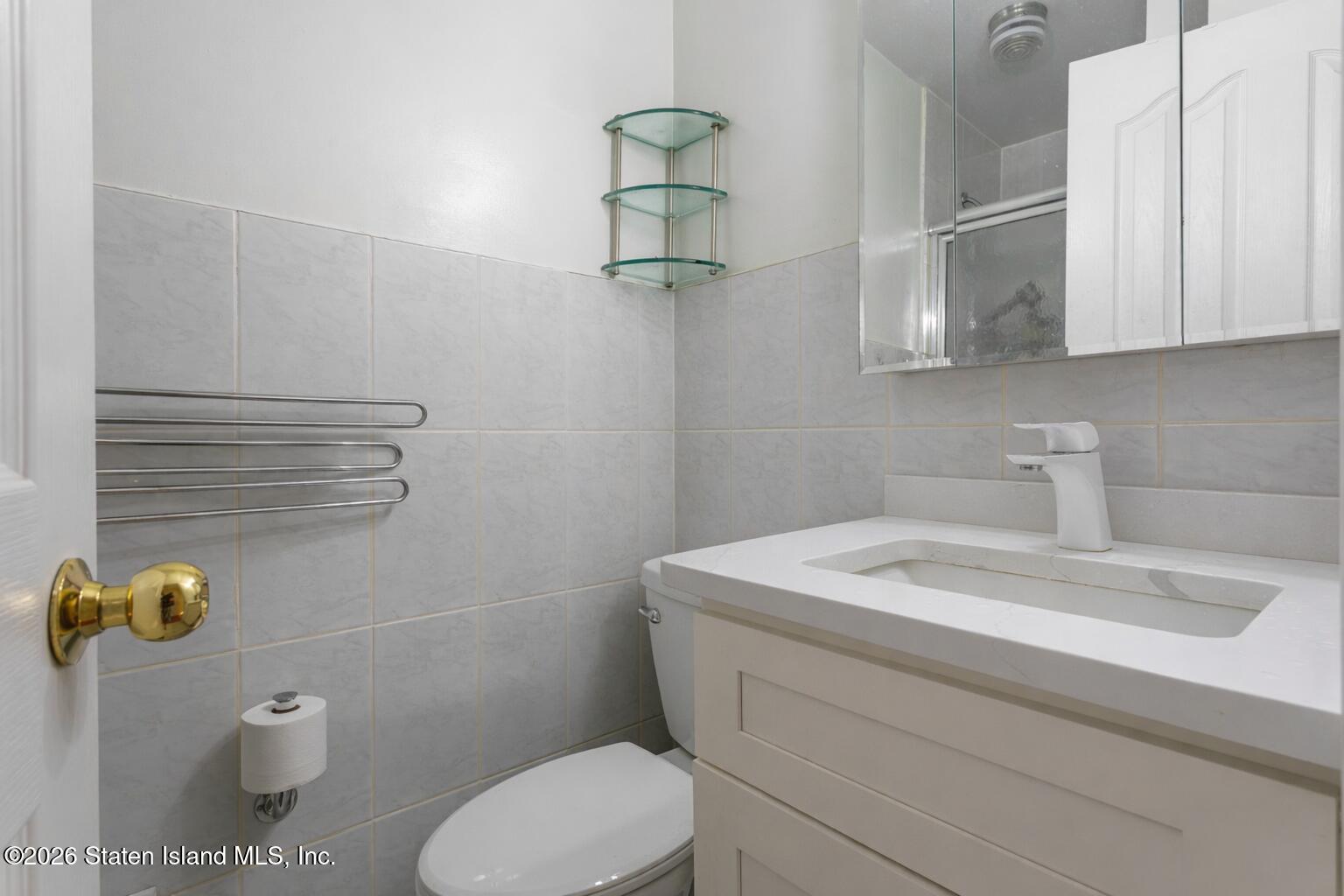 69 Alex Circle, Staten Island, NY, 10305 image 29