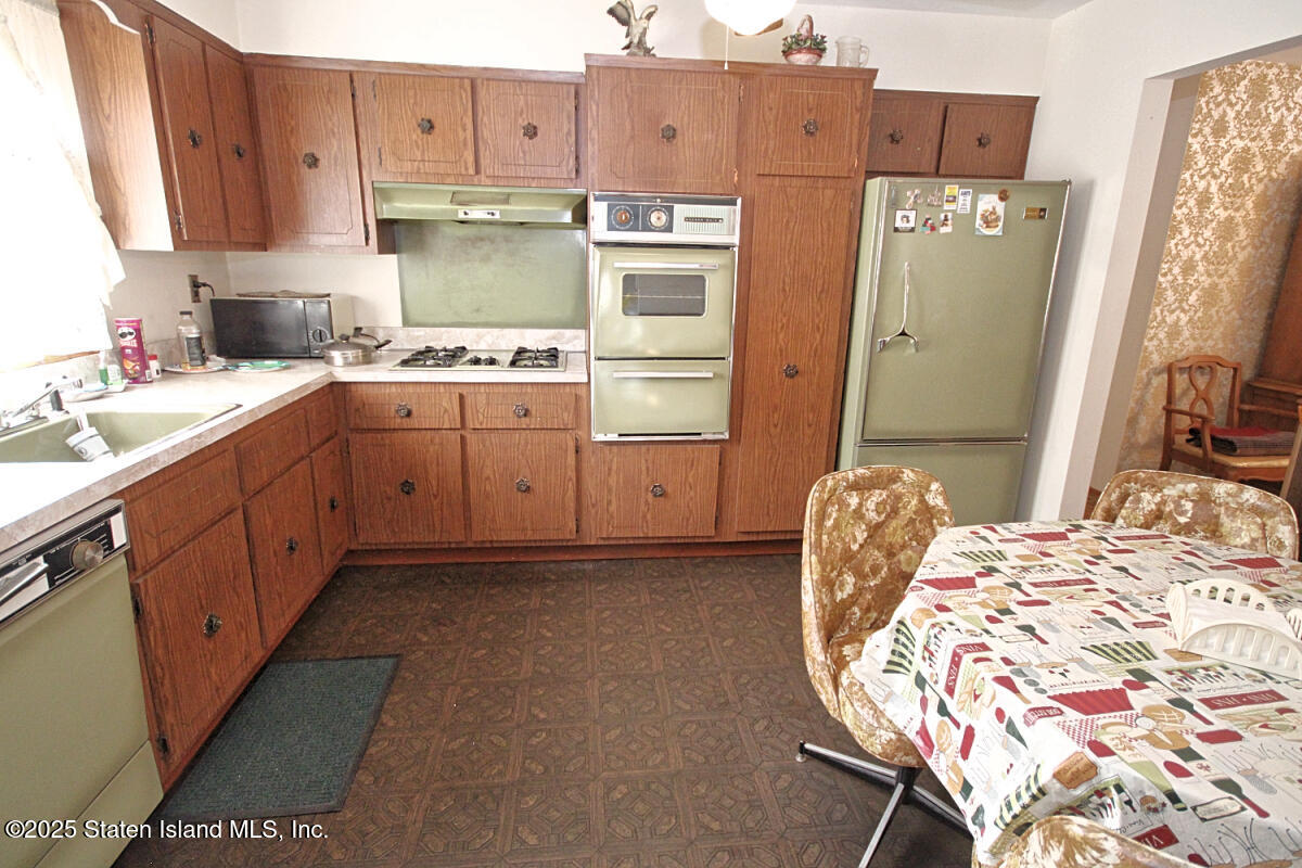 785 Hylan Boulevard, Staten Island, NY, 10305 image 9