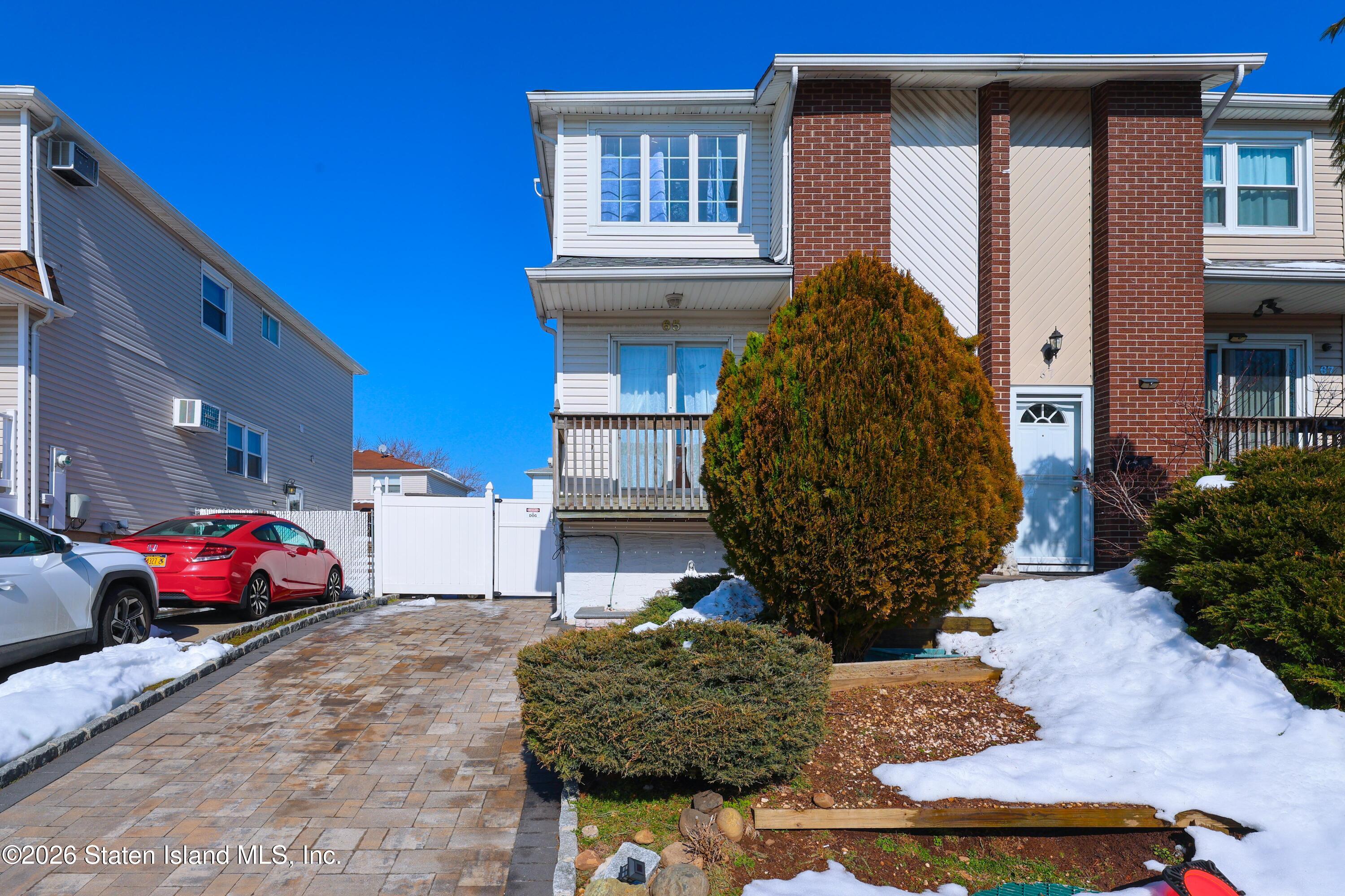 65 Walnut Avenue Image 1