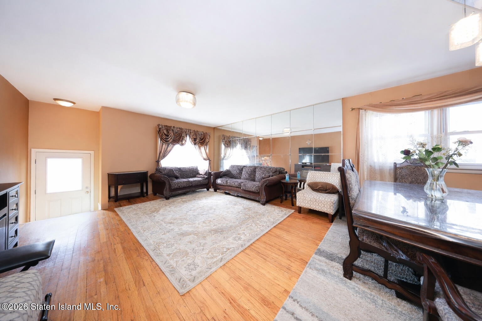 65 Walnut Avenue Image 2