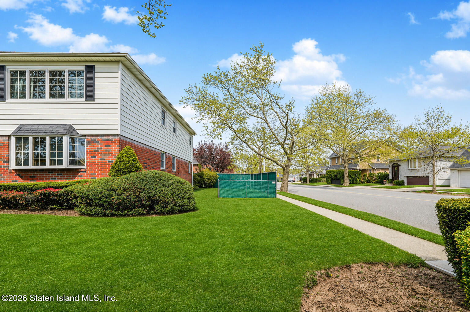 93 Reno Avenue Image 4