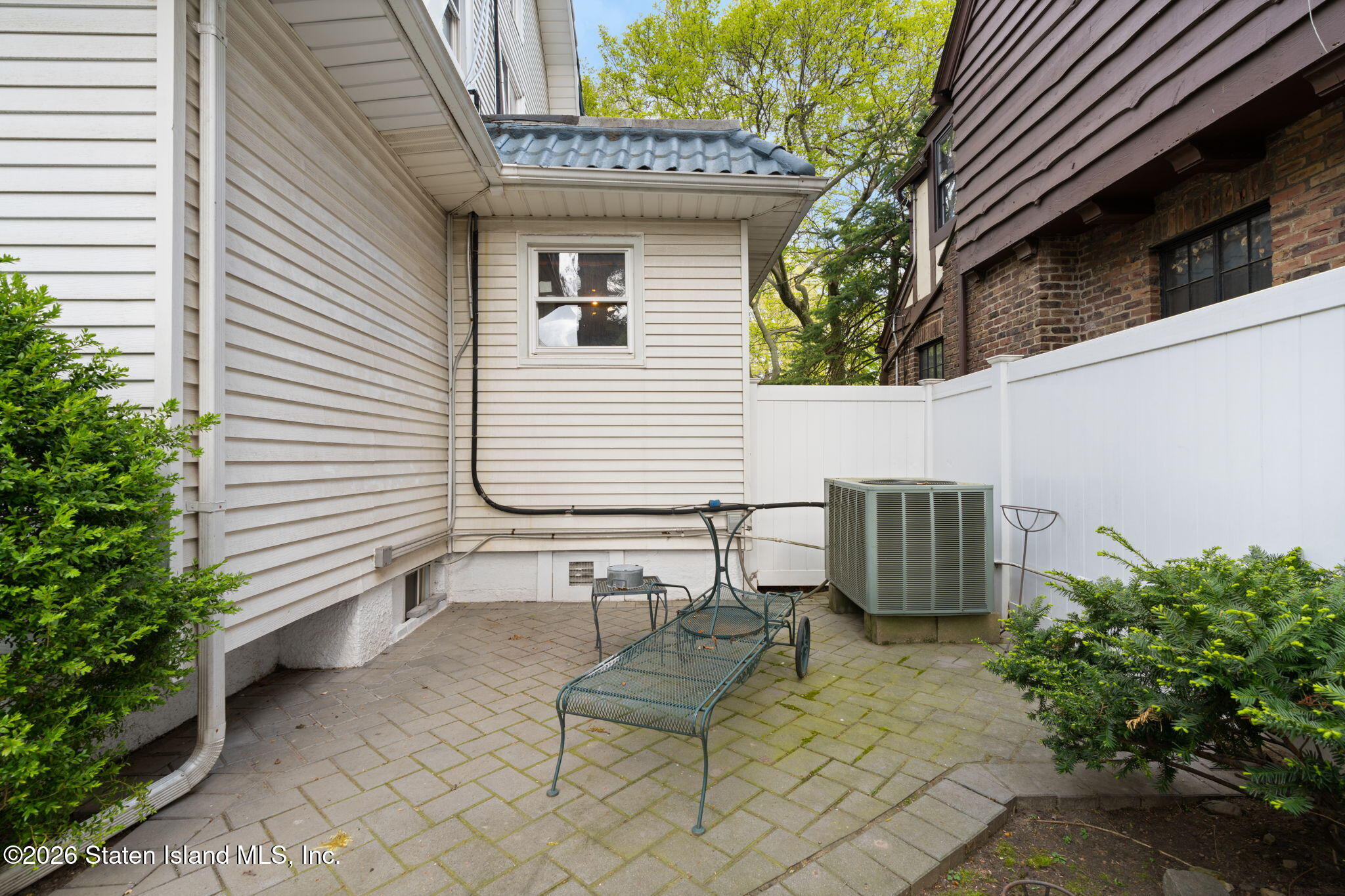94 Hart Boulevard, Staten Island, NY, 10301 image 51