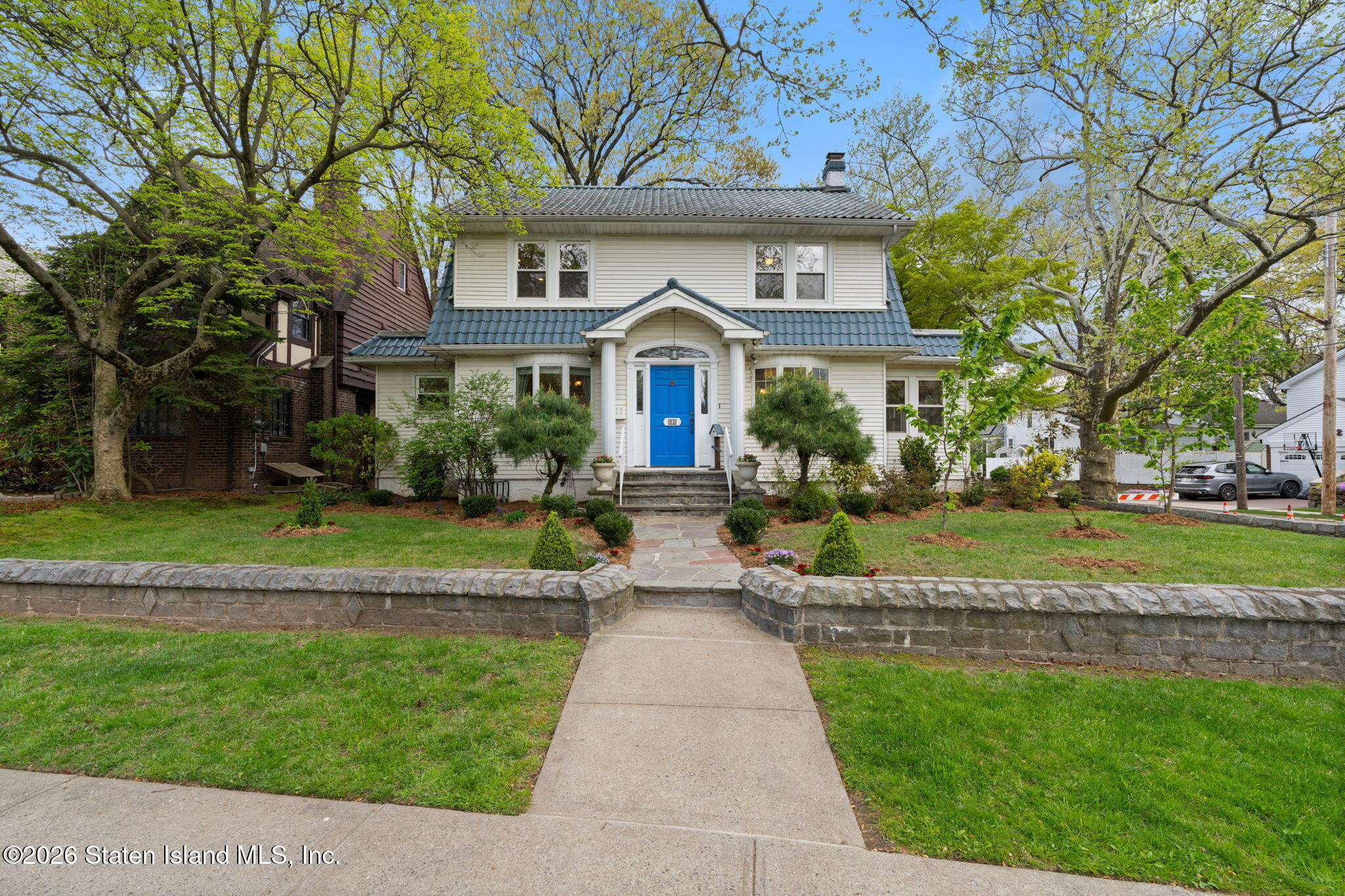 94 Hart Boulevard Image 2