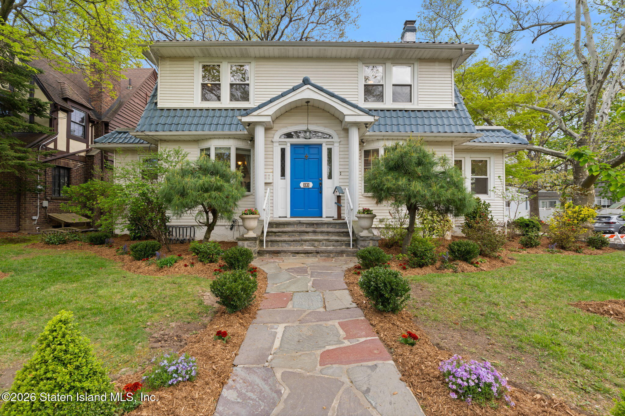 94 Hart Boulevard Image 1