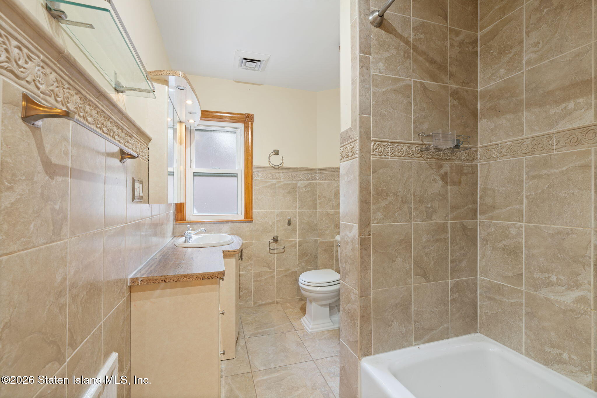 94 Hart Boulevard, Staten Island, NY, 10301 image 30