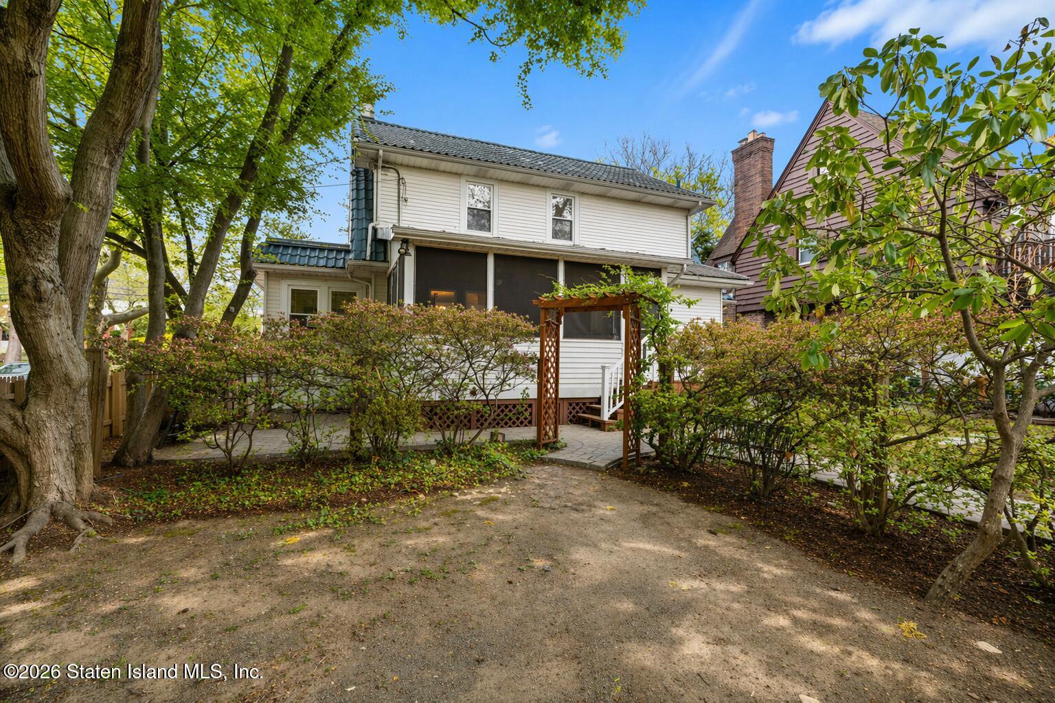 94 Hart Boulevard, Staten Island, NY, 10301 image 50