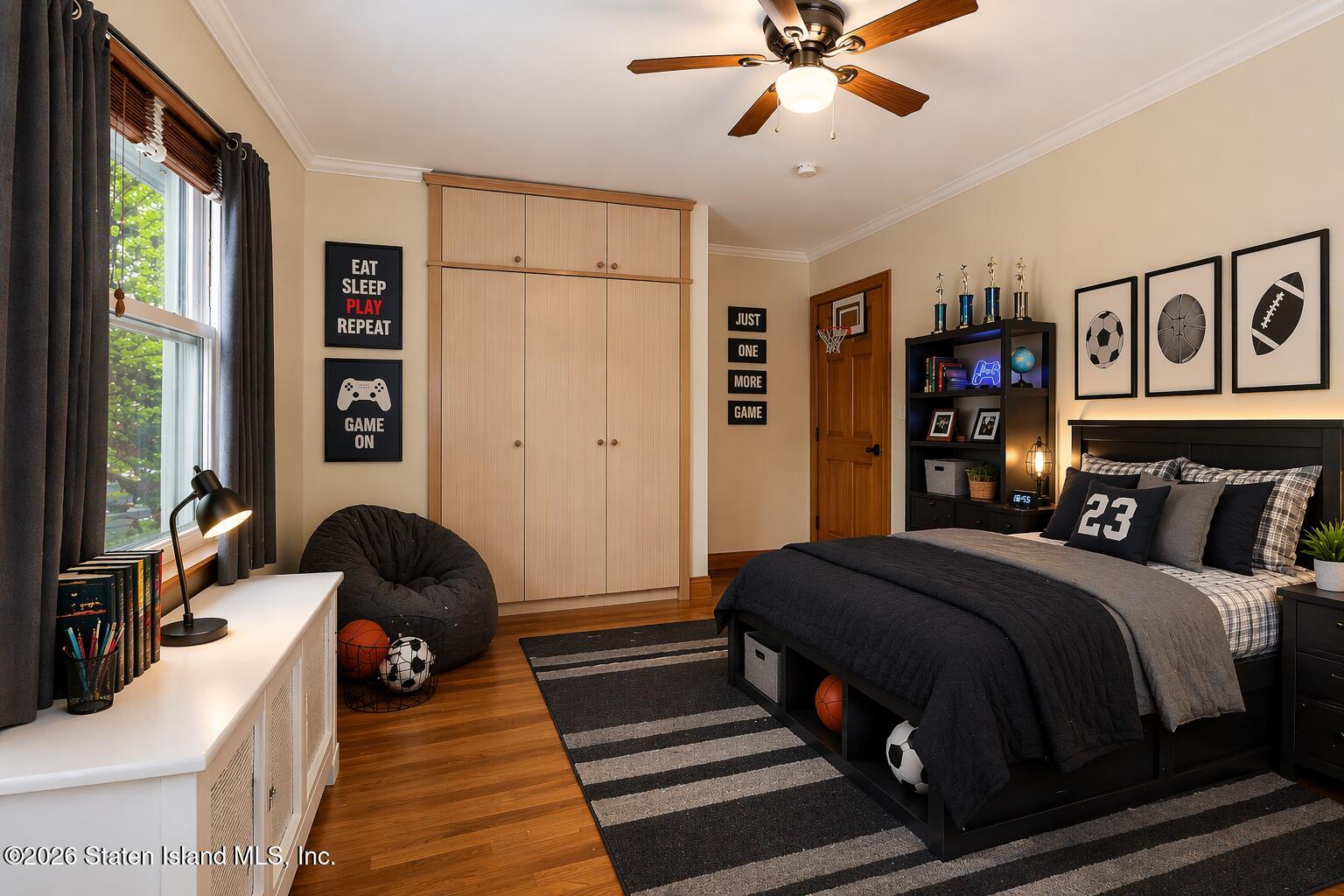94 Hart Boulevard, Staten Island, NY, 10301 image 35