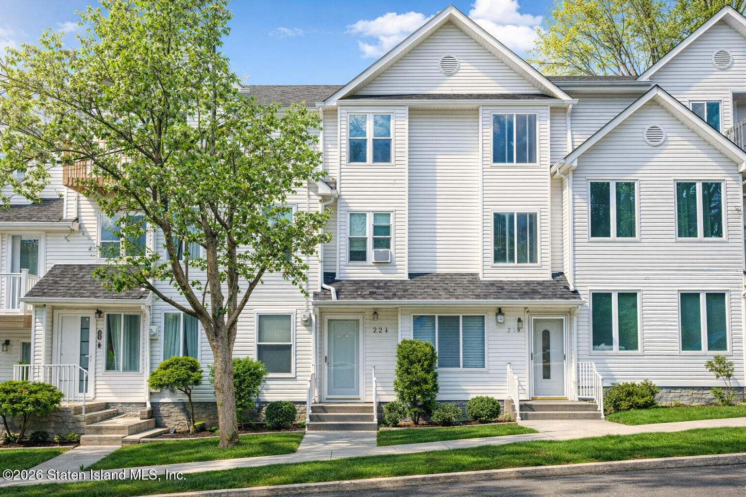 221 Arlo Road Image 1
