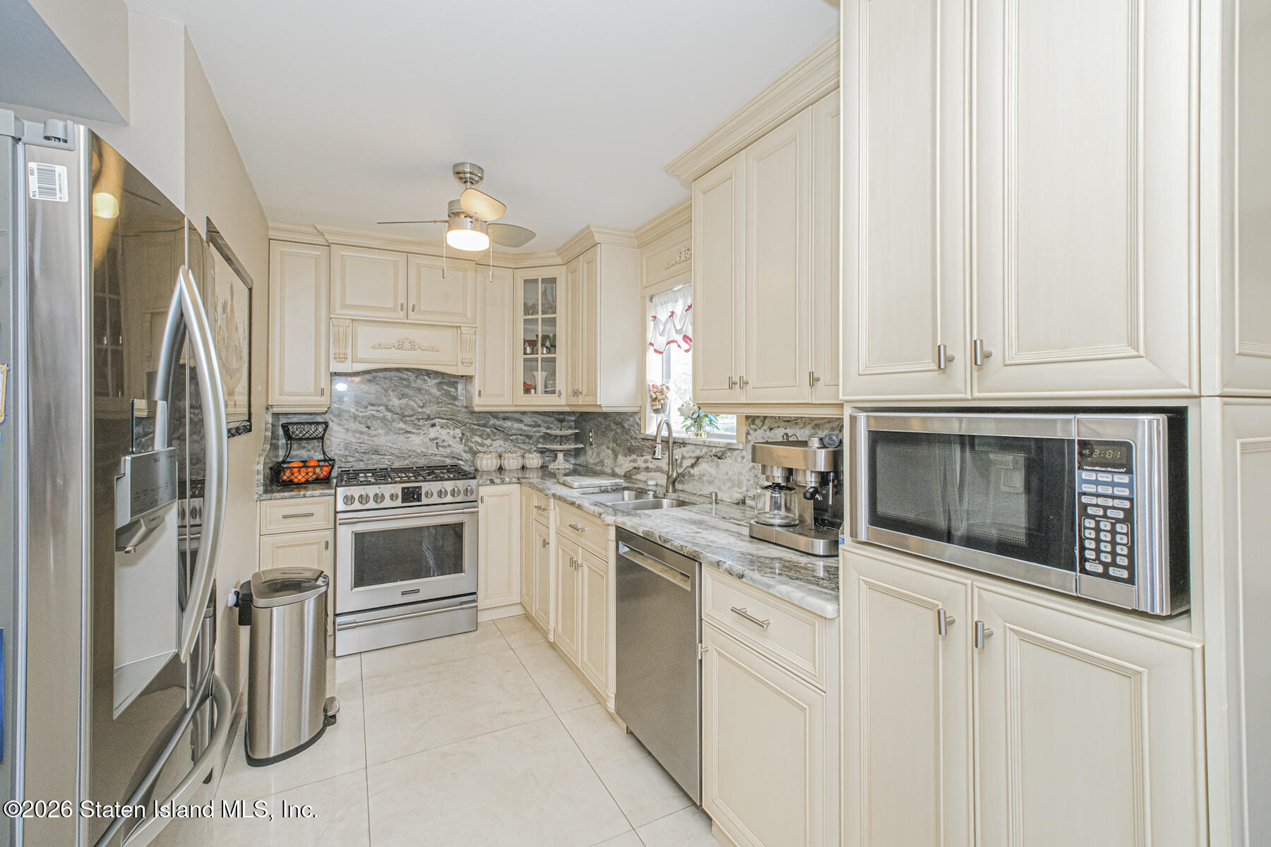 5 Sunset Lane Image 3