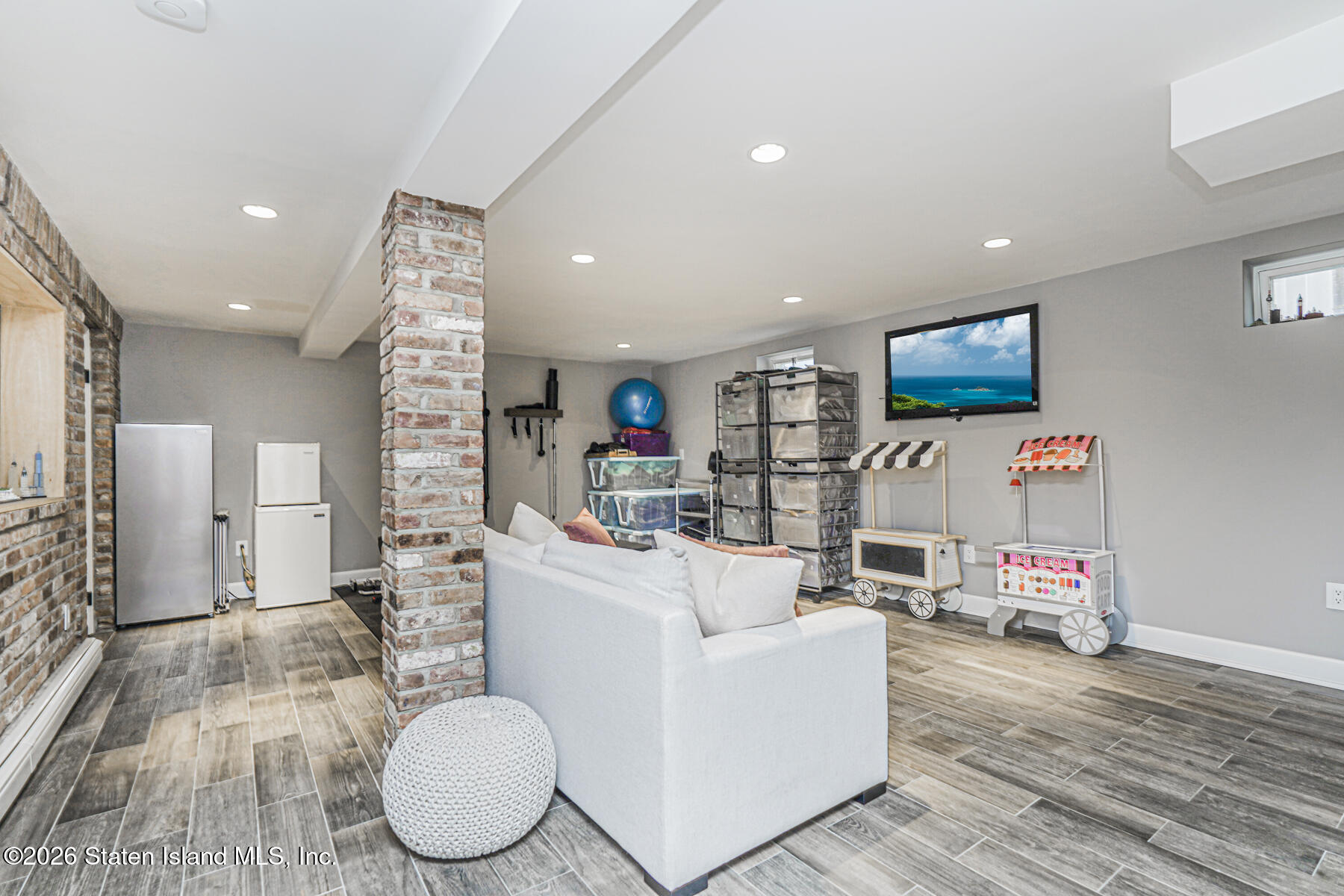 158 Charleston Avenue, Staten Island, NY, 10309 image 21