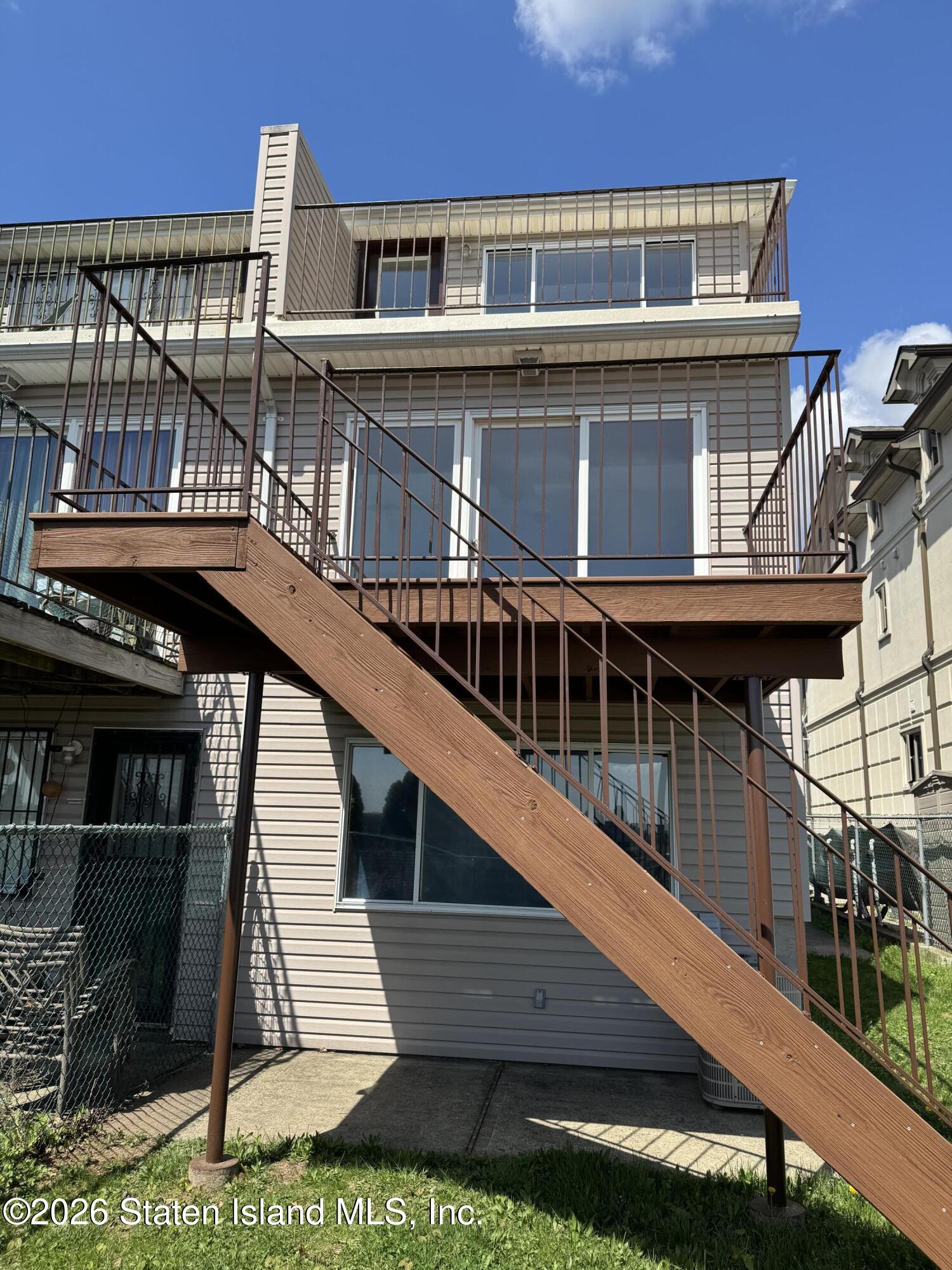 71 Starbuck Street Image 2