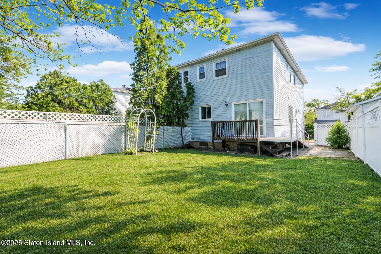 488 Winchester Avenue Image 4
