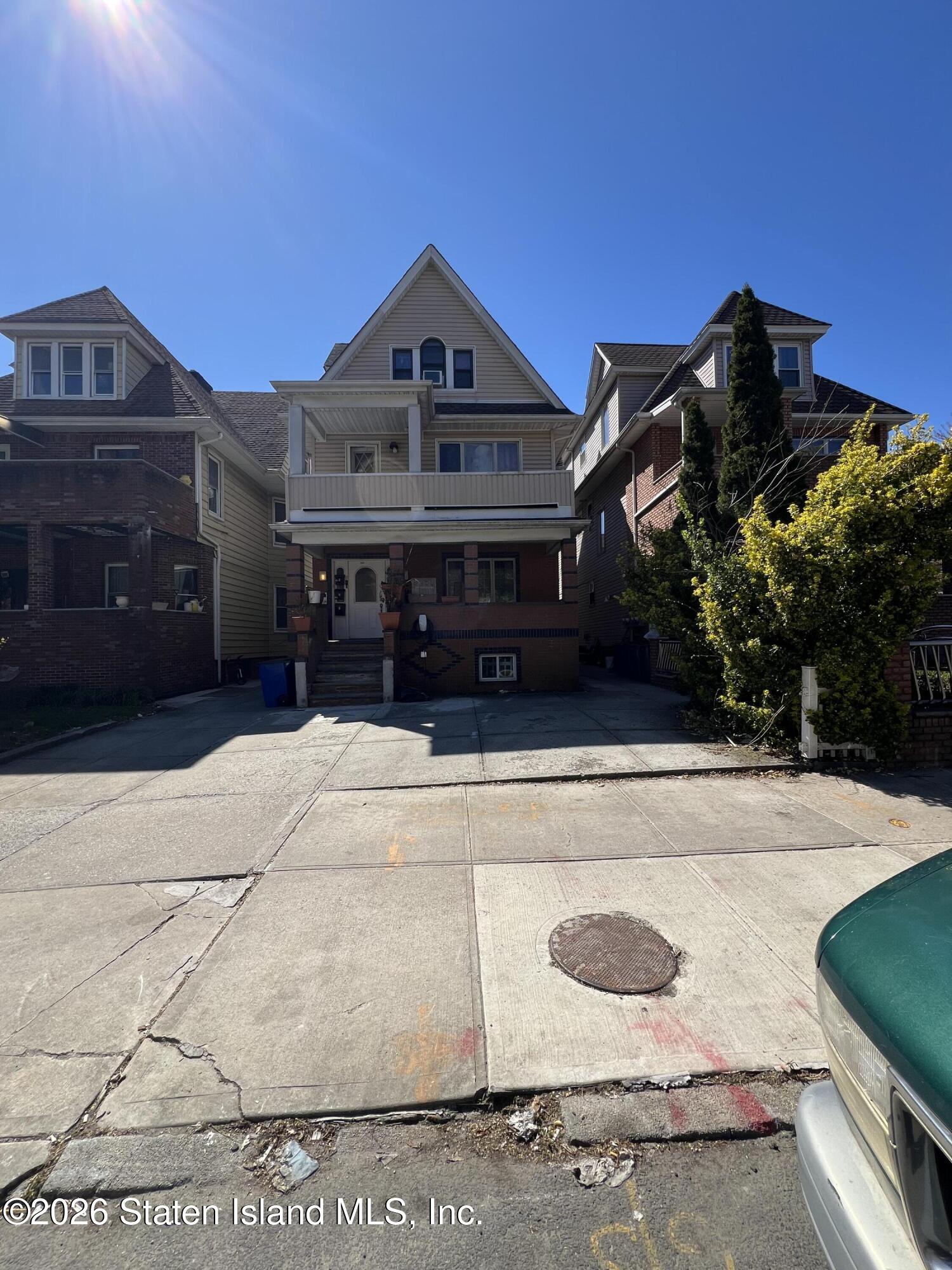 506 Avenue C Image 2