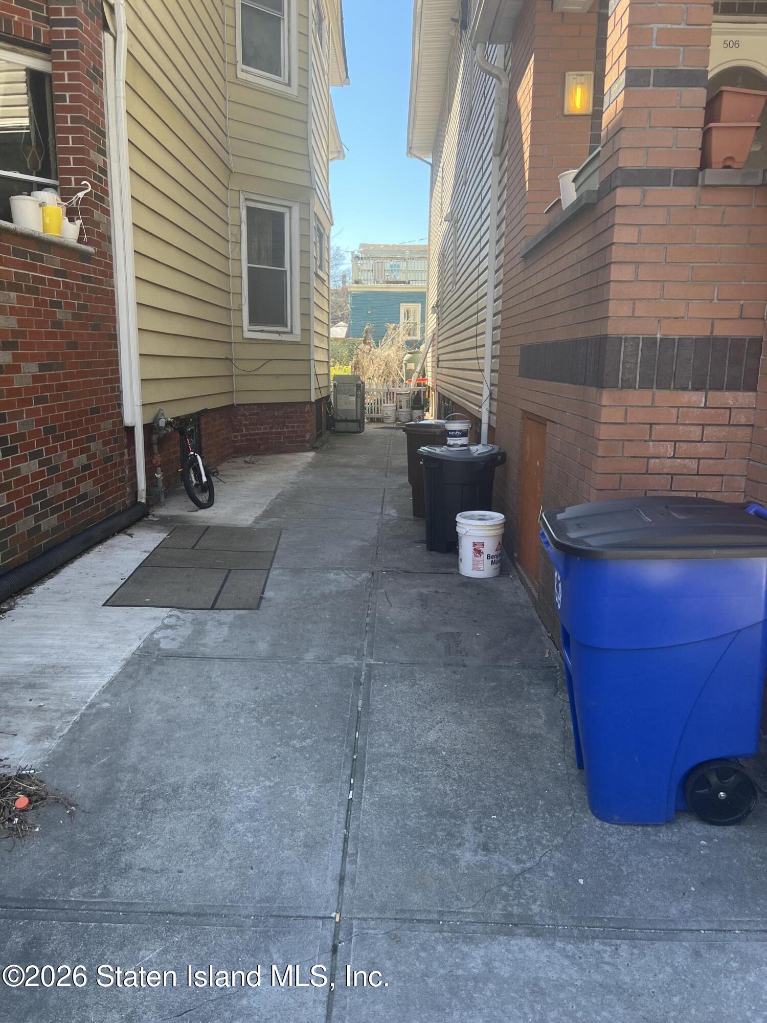 506 Avenue C Image 5
