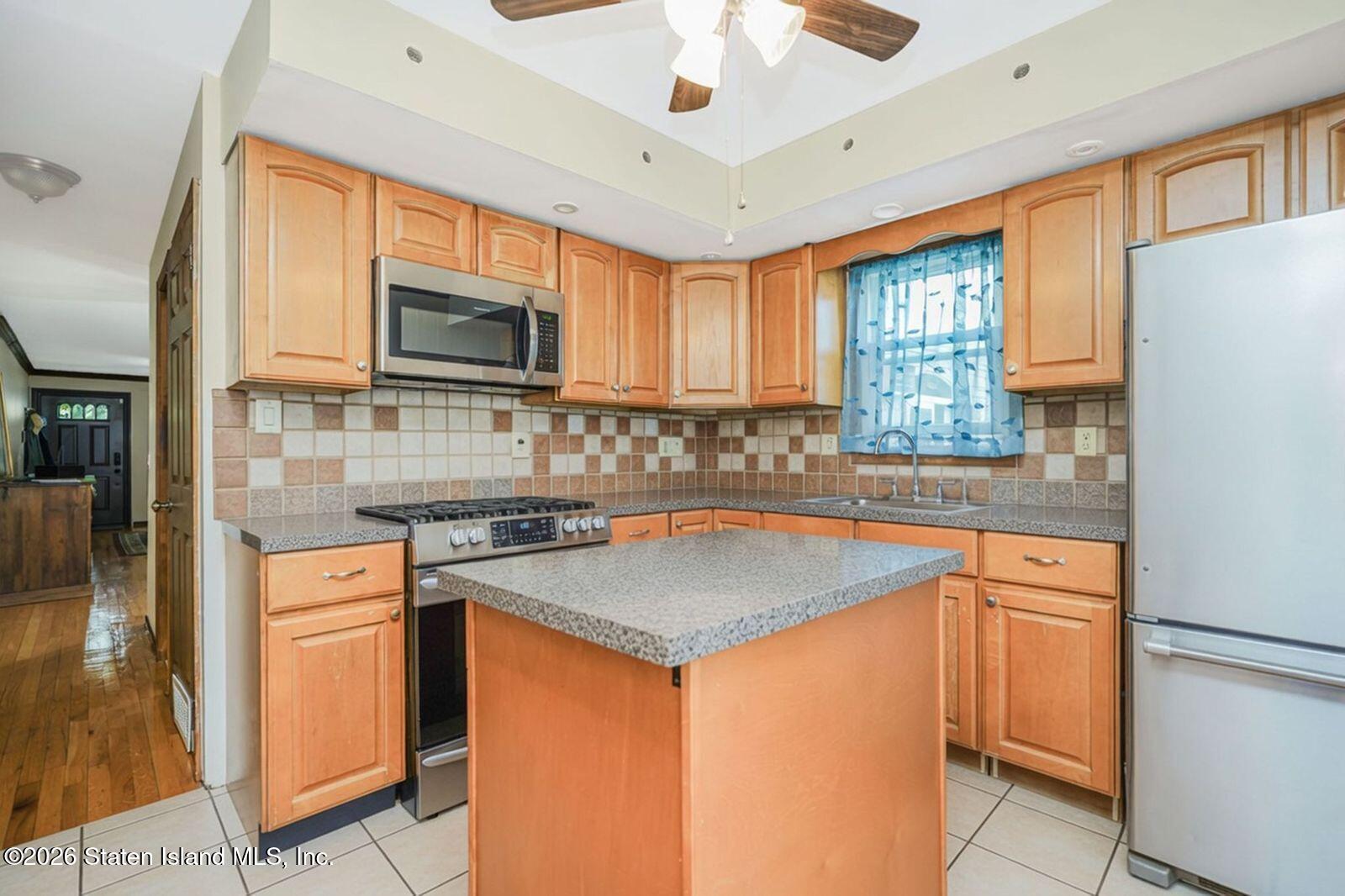 20 Derby Court, Staten Island, NY, 10302 image 9