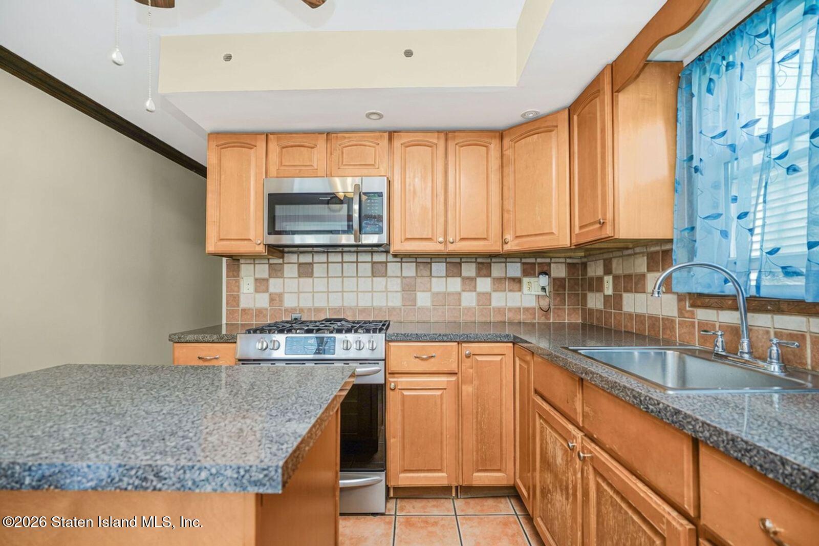 20 Derby Court, Staten Island, NY, 10302 image 10