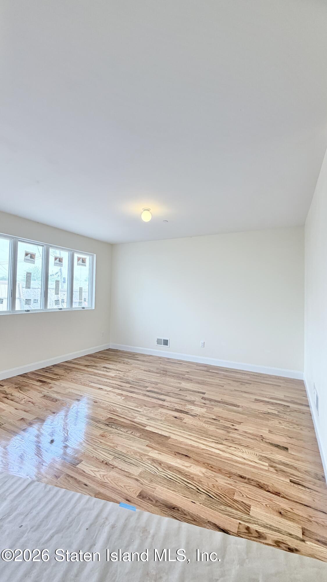 154 Riche Avenue Image 5