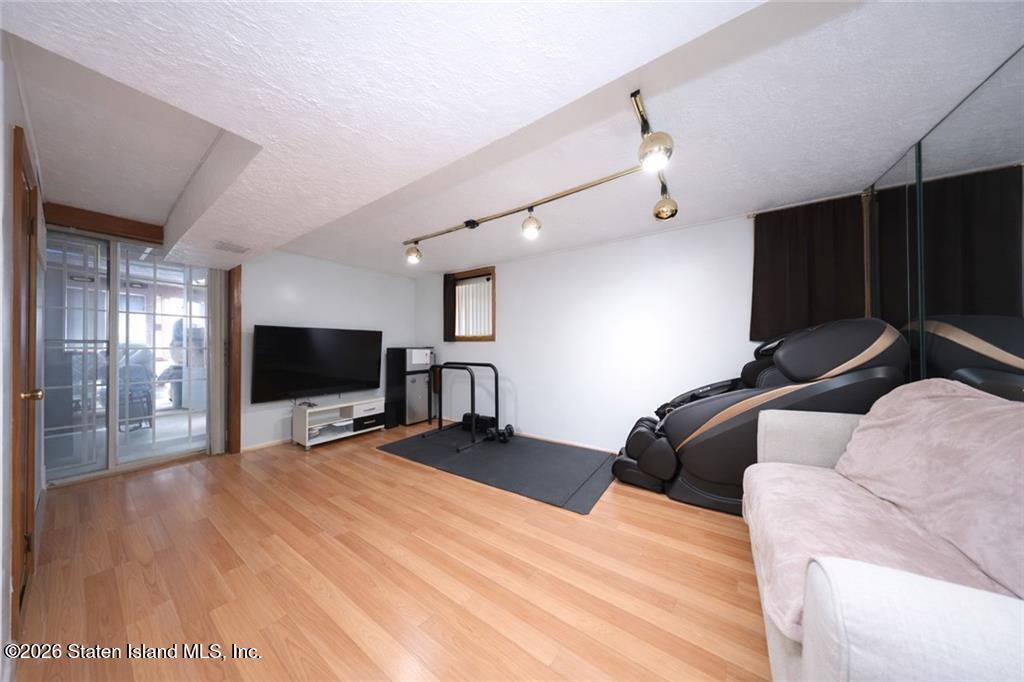 372 Barlow Avenue, Staten Island, NY, 10308 image 12