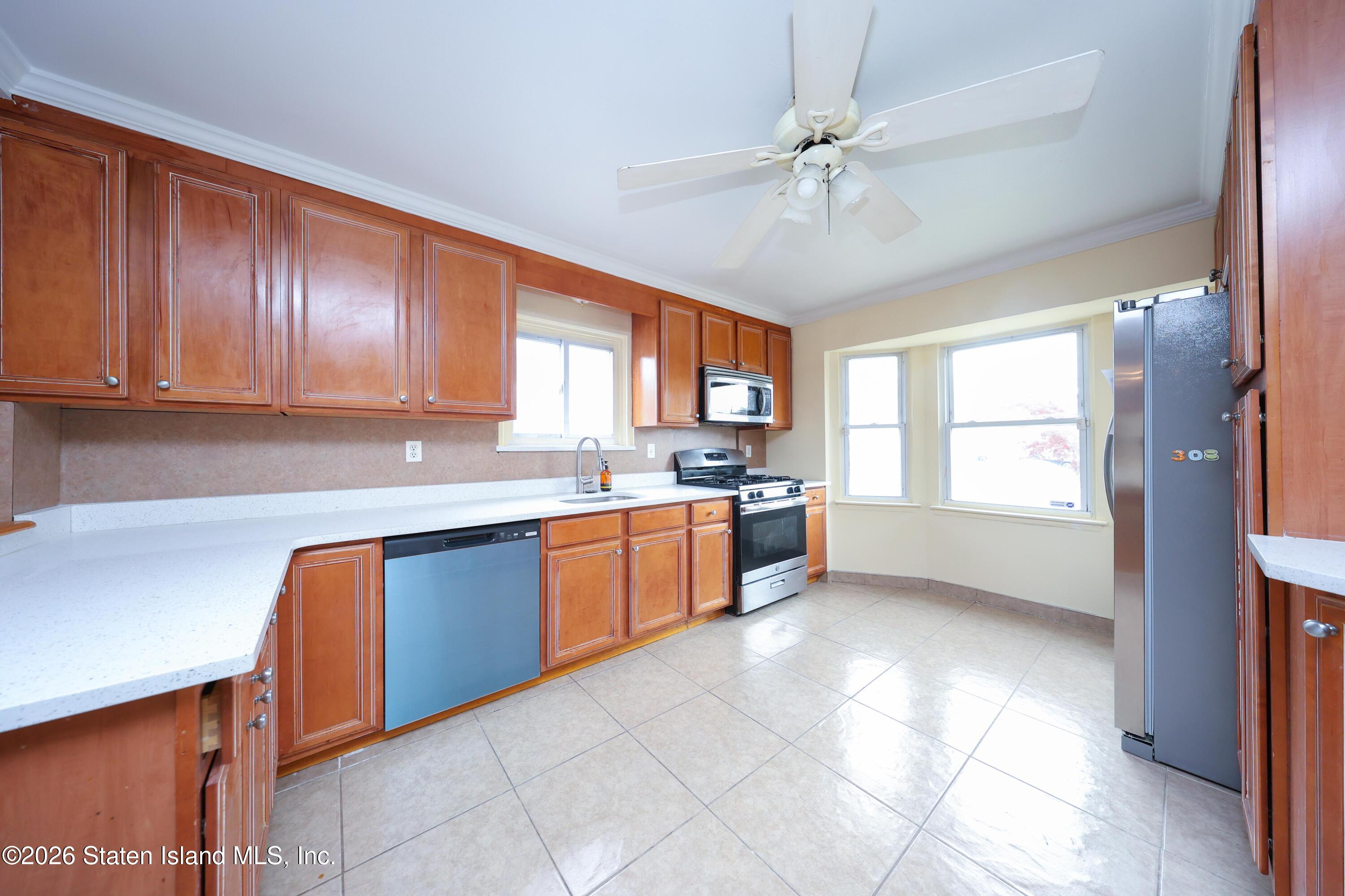 317 Hillman Avenue, Staten Island, NY, 10314 image 10