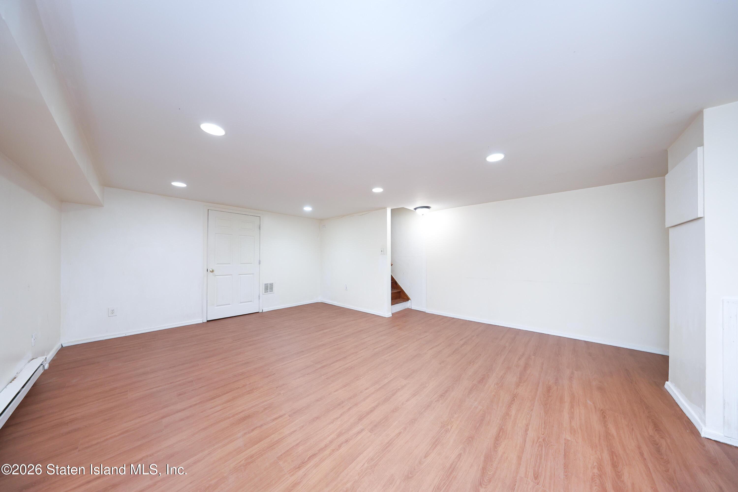 317 Hillman Avenue, Staten Island, NY, 10314 image 23