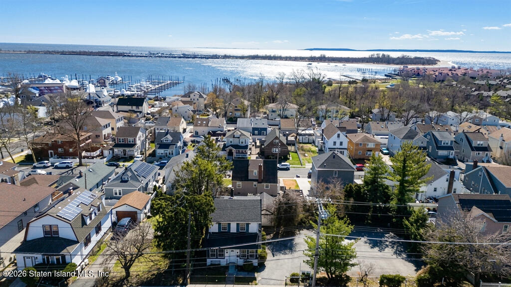 3948 Hylan Boulevard Image 4