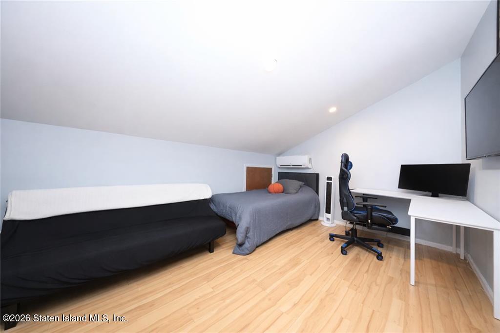 25 Poets Circle, Staten Island, NY, 10312 image 18