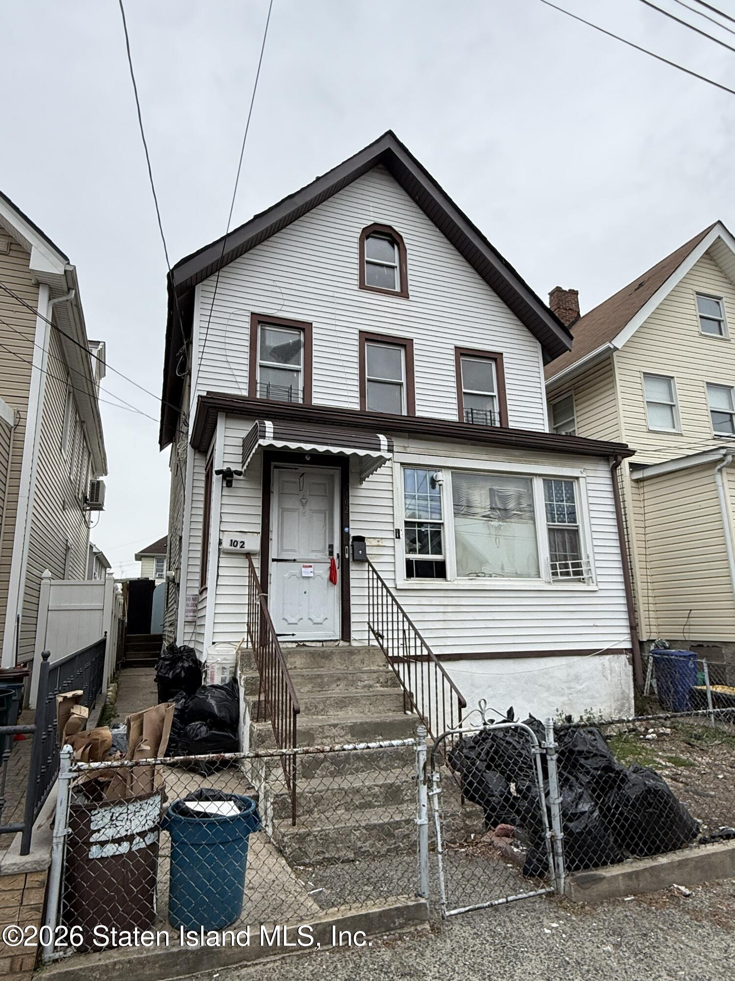 102 Maple Avenue Image 1
