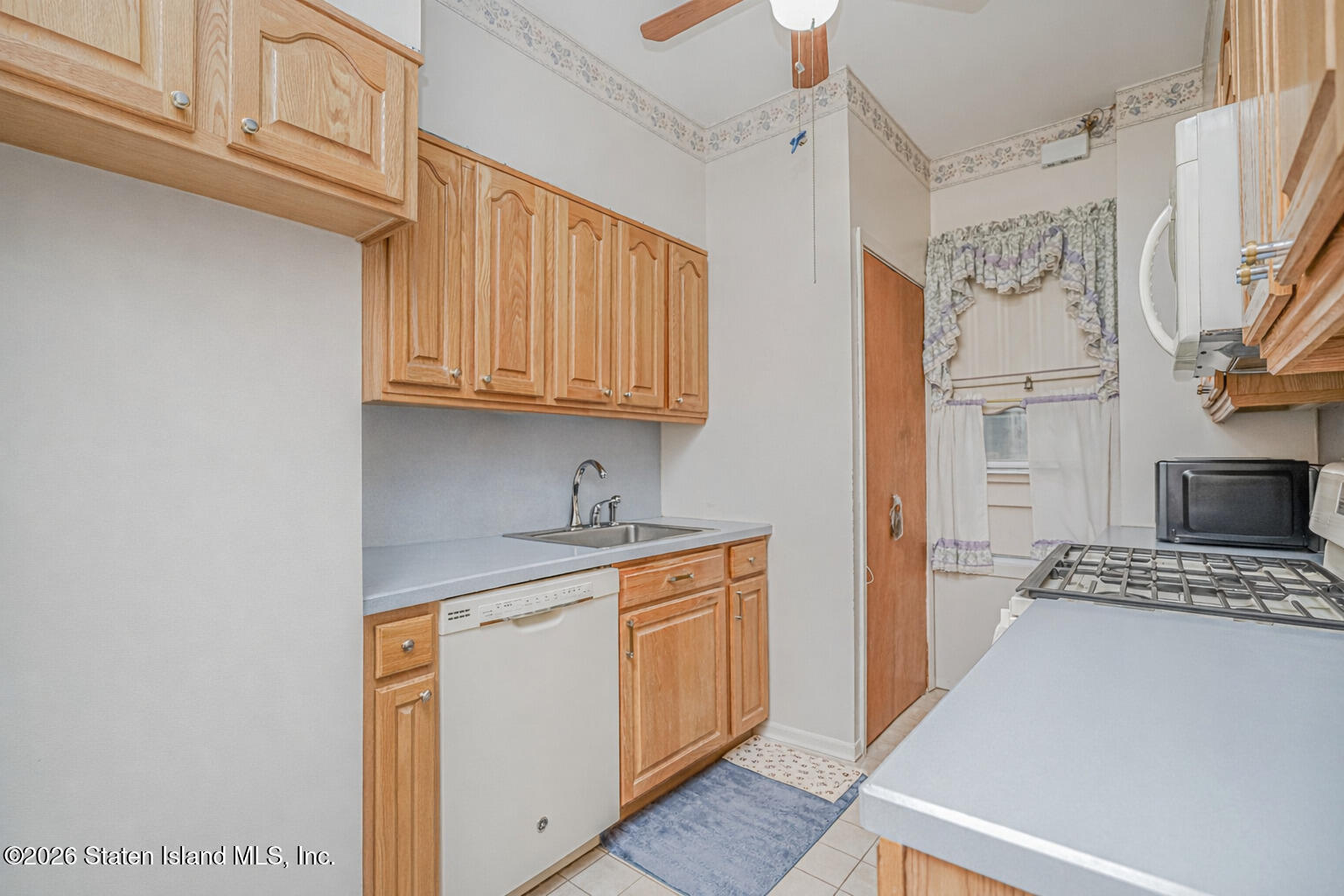6318 23rd Avenue Image 4
