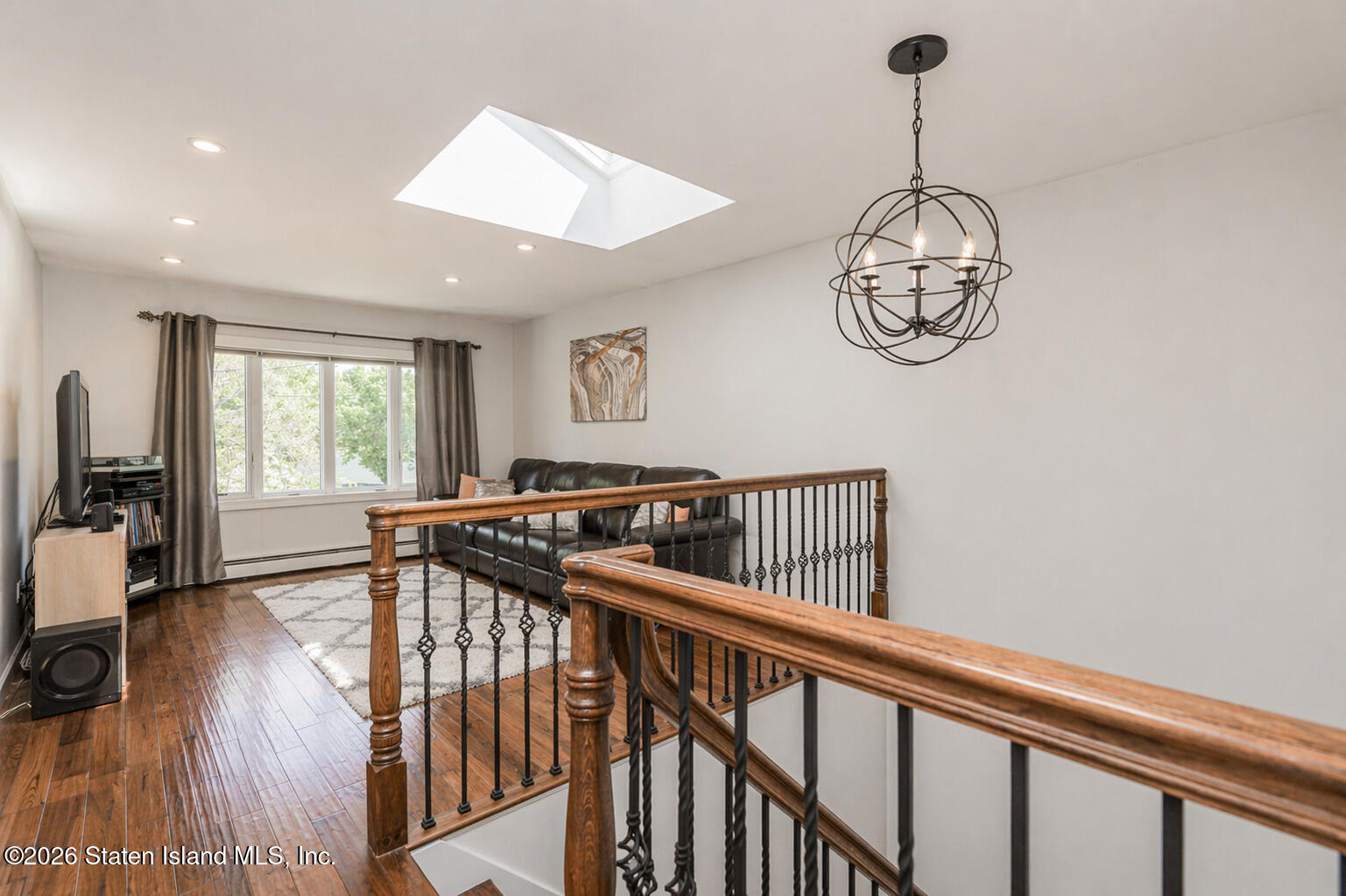 176 Quintard Street Image 5