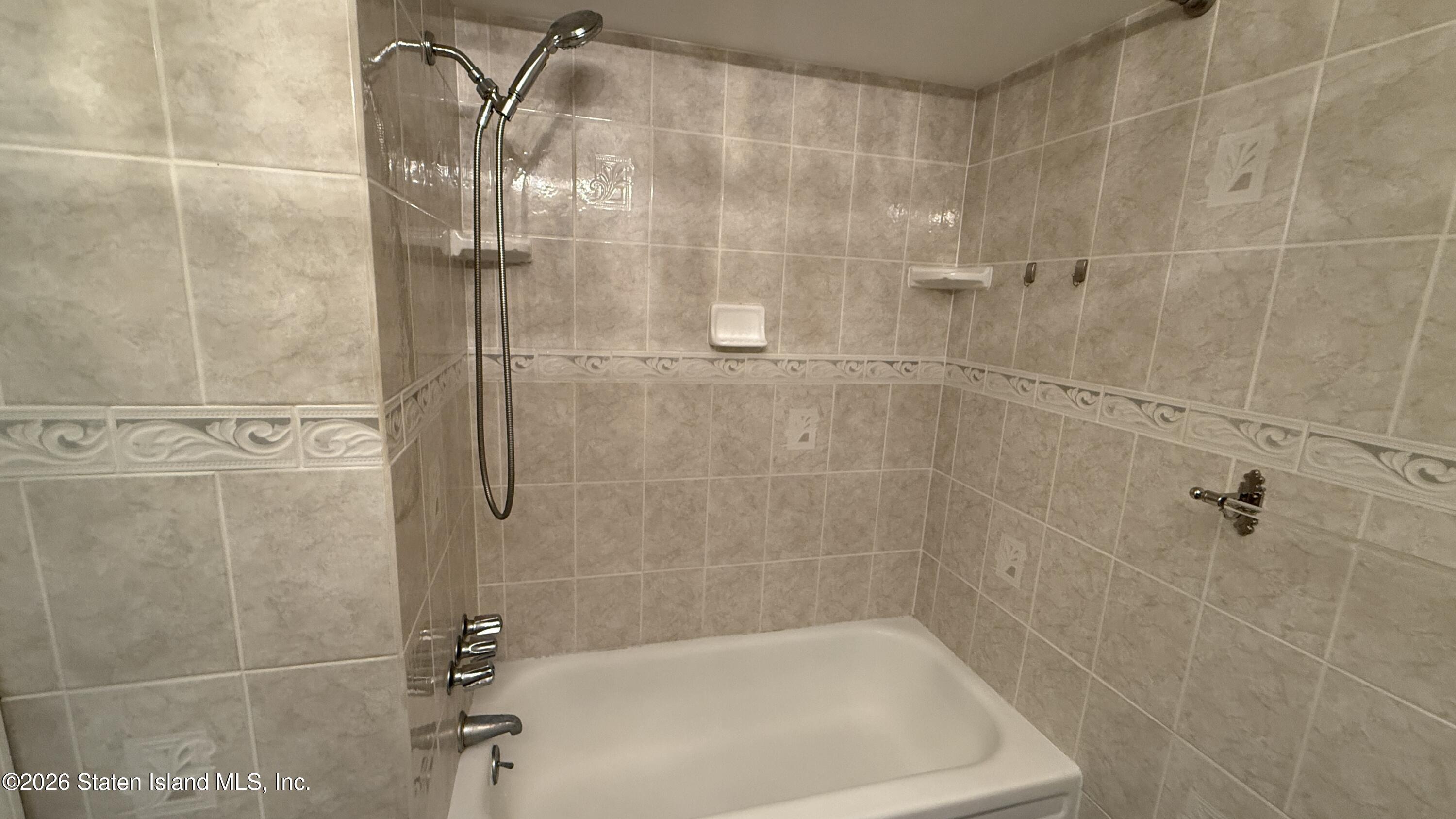 94 North Drive, Staten Island, NY, 10305 image 16