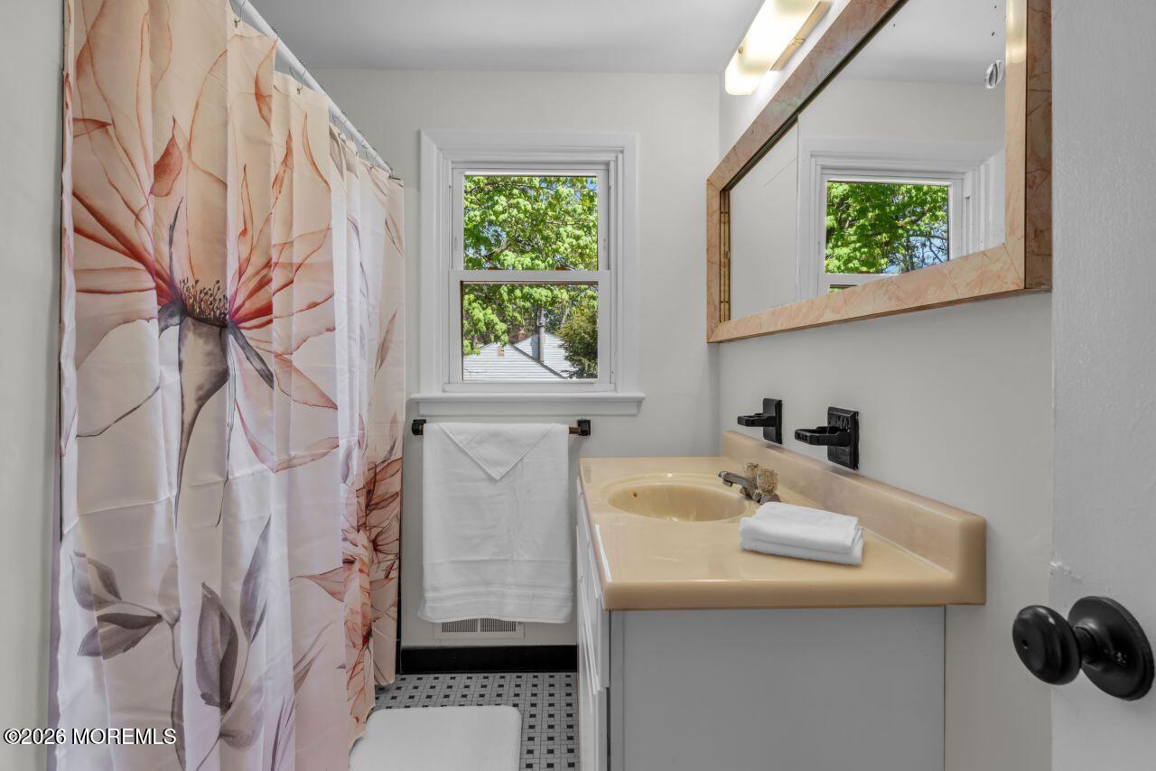 463 Newman Springs Road, Lincroft, NJ, 07738 image 22