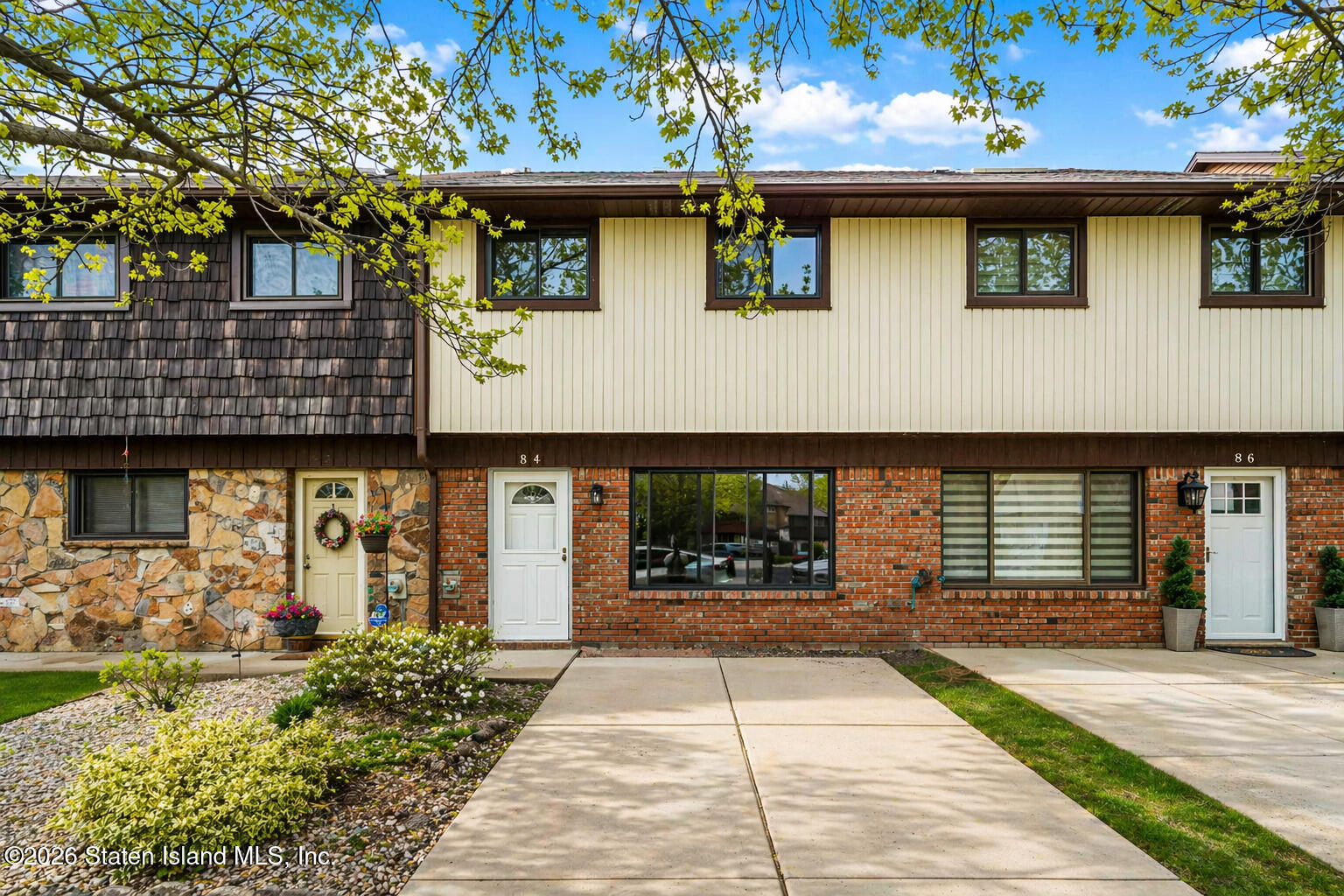 84 Rolling Hill Green, Staten Island, NY, 10312
