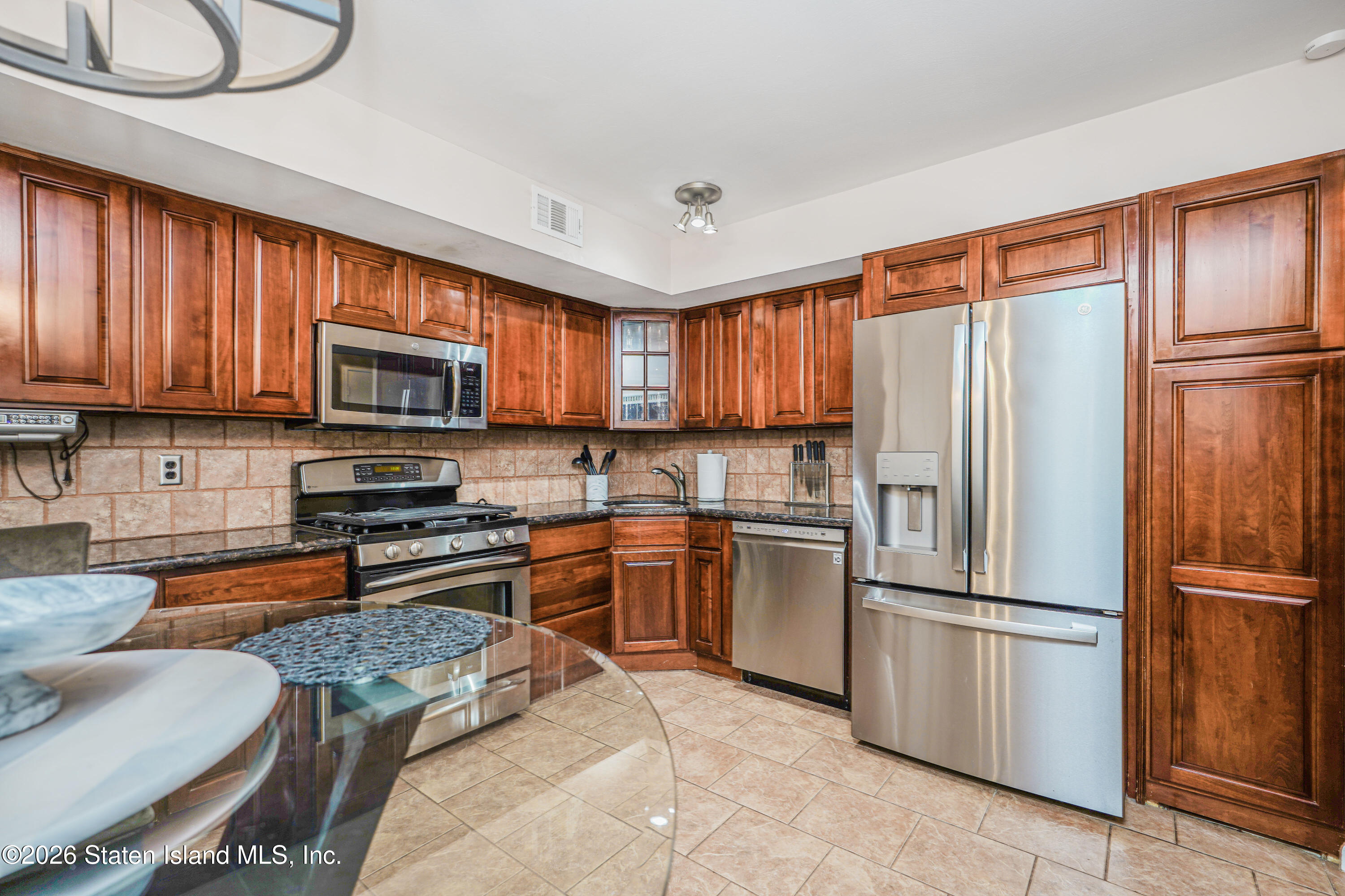 176 Russek Drive Image 4