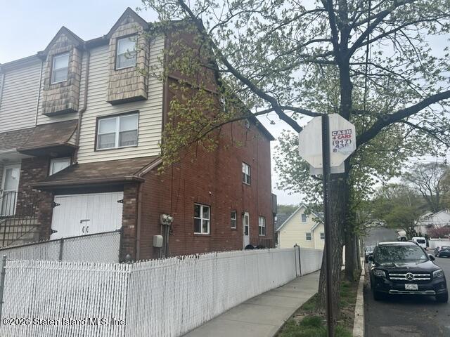 121 Logan Avenue Image 2