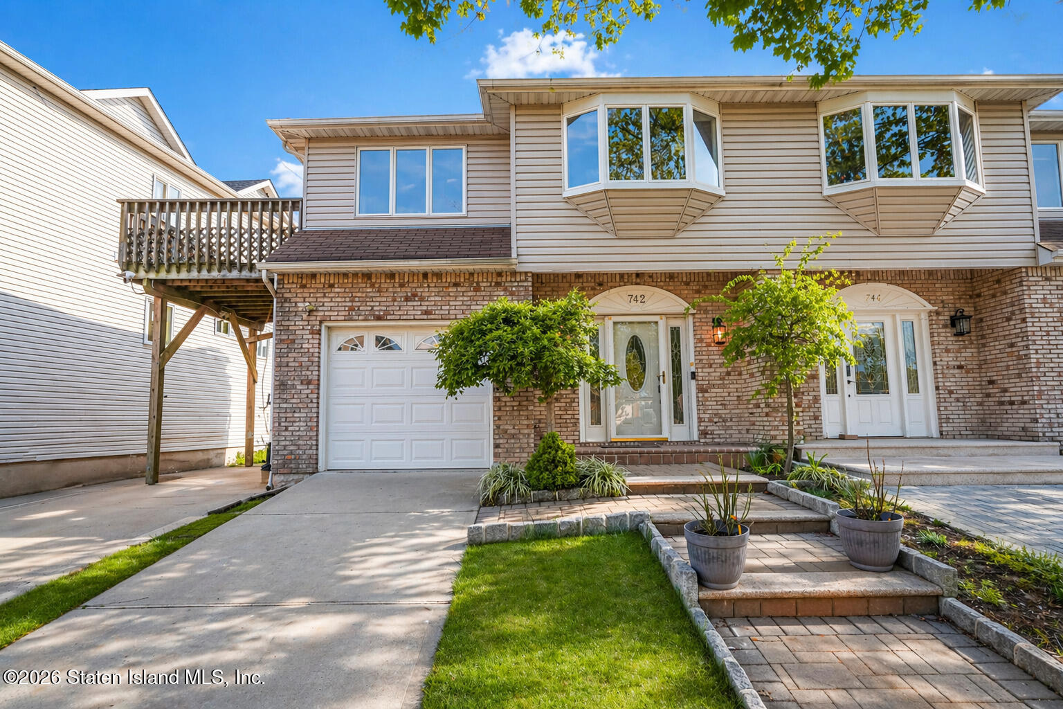 742 Maguire Avenue Image 2