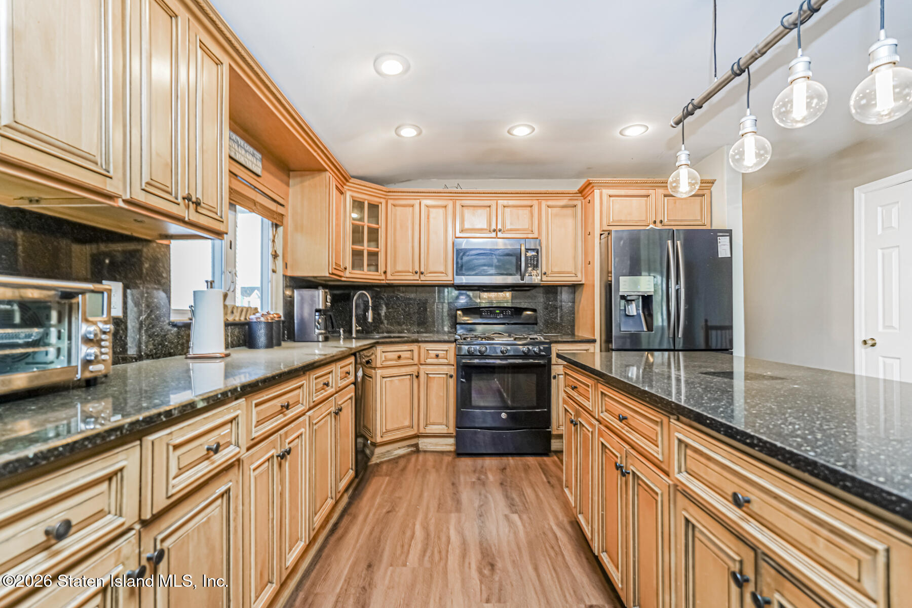 742 Maguire Avenue, Staten Island, NY, 10309 image 16