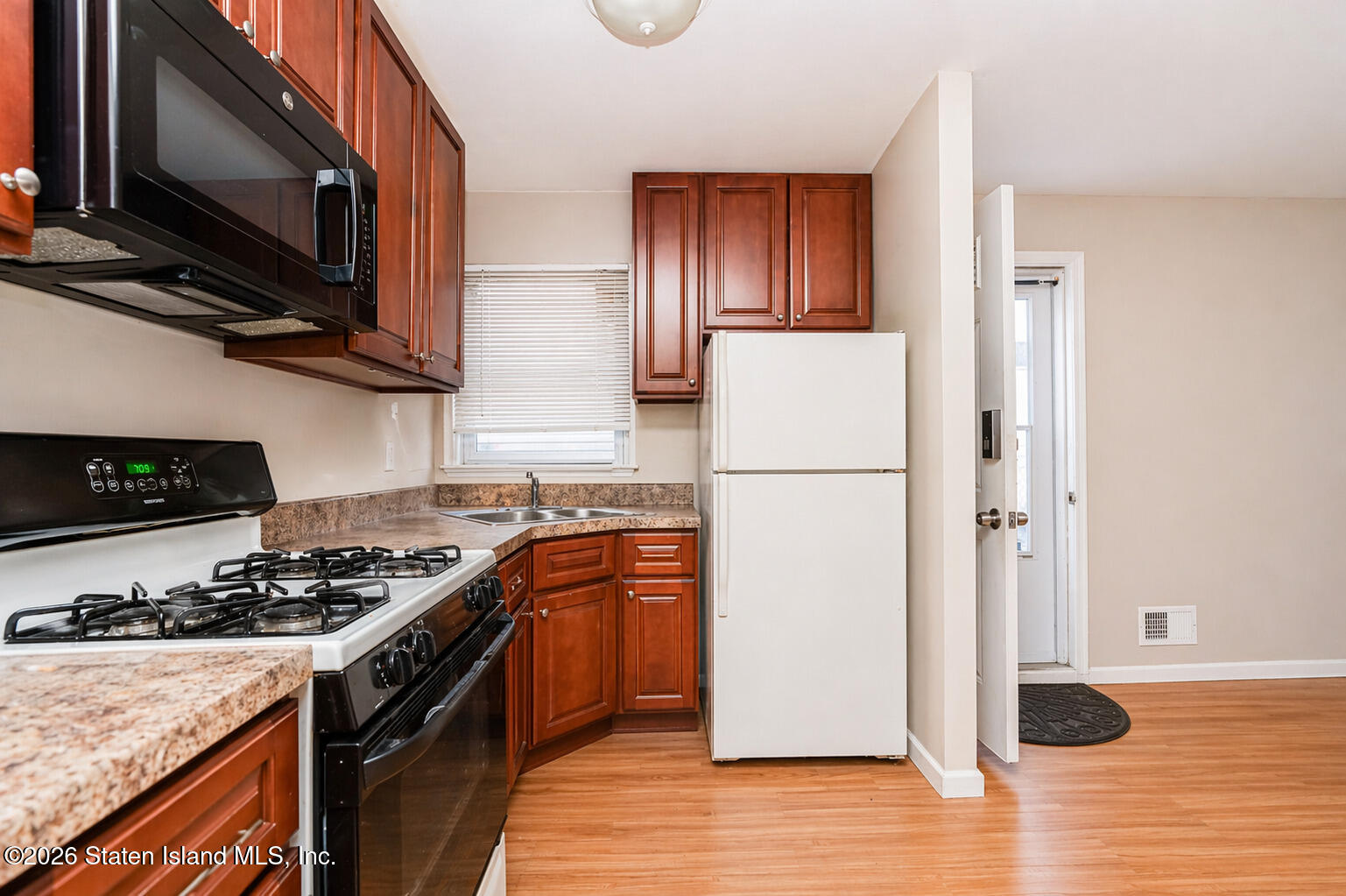 742 Maguire Avenue, Staten Island, NY, 10309 image 29