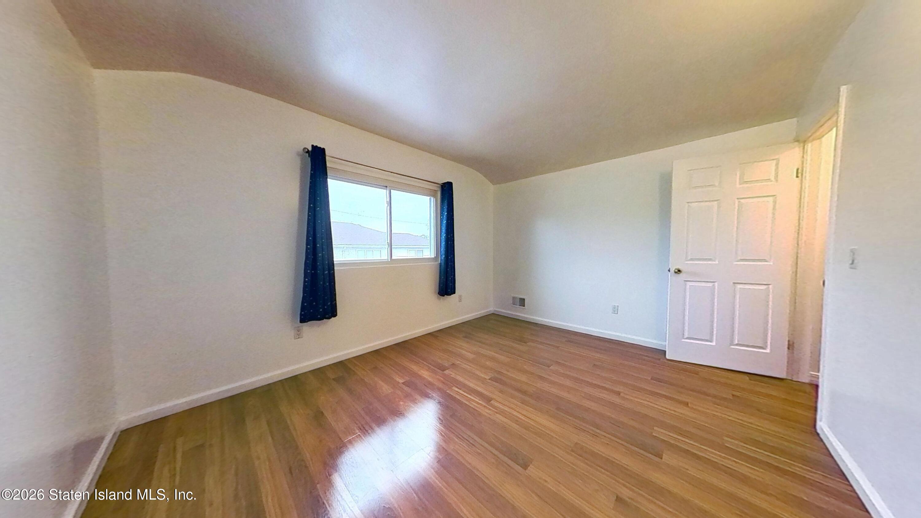 41 Simmons Loop, Staten Island, NY, 10314 image 9