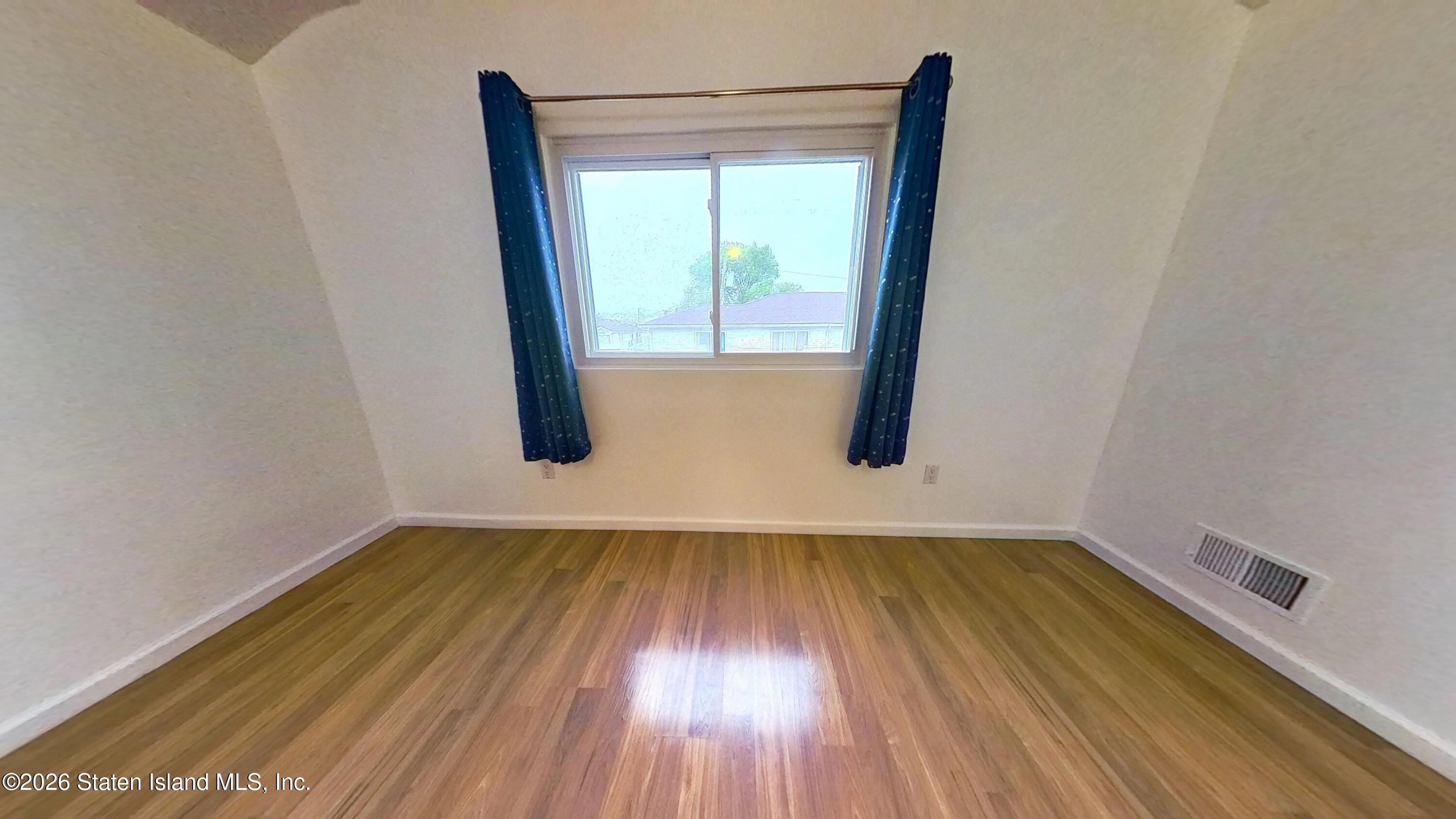 41 Simmons Loop, Staten Island, NY, 10314 image 11