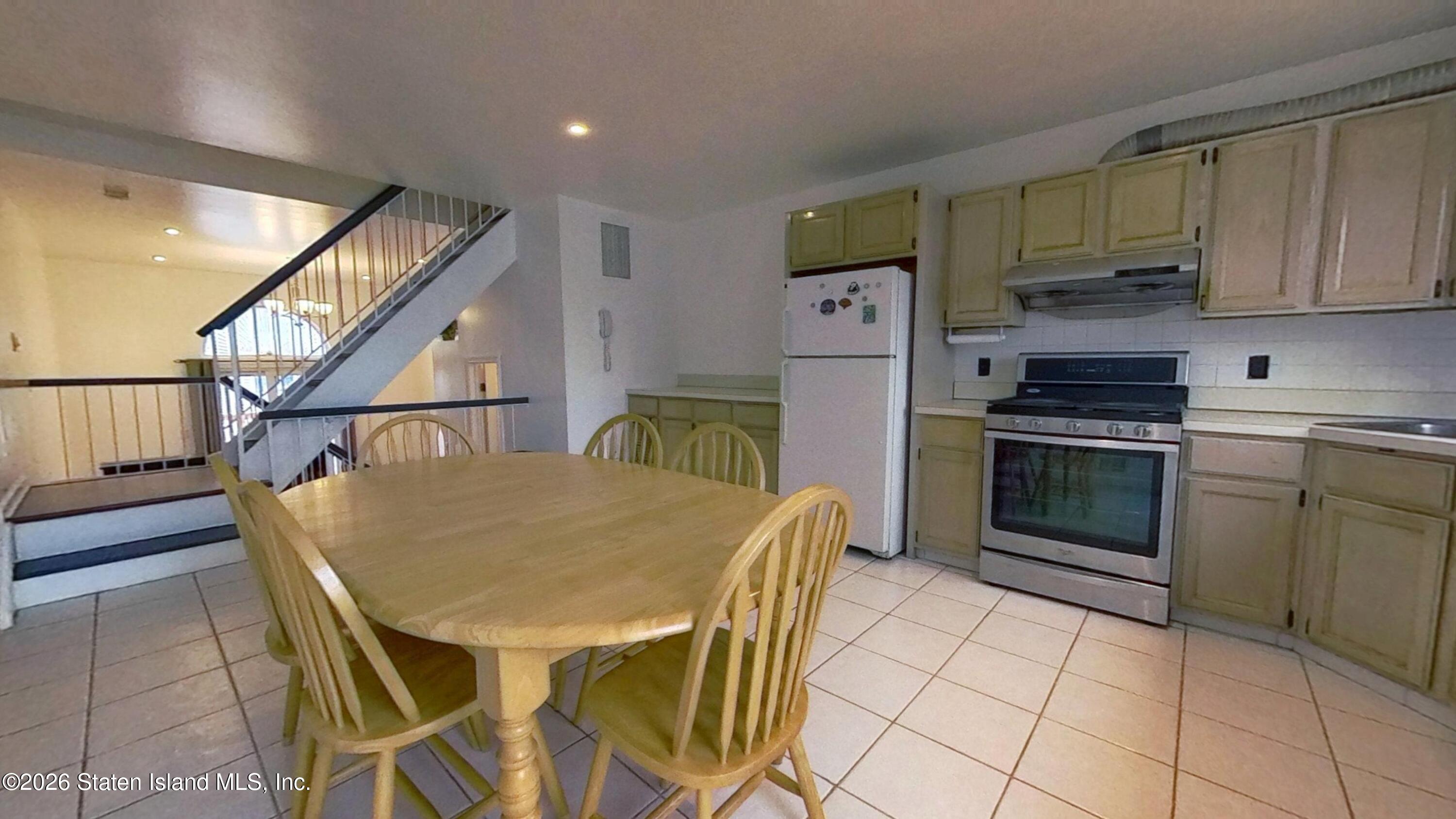 41 Simmons Loop, Staten Island, NY, 10314 image 13