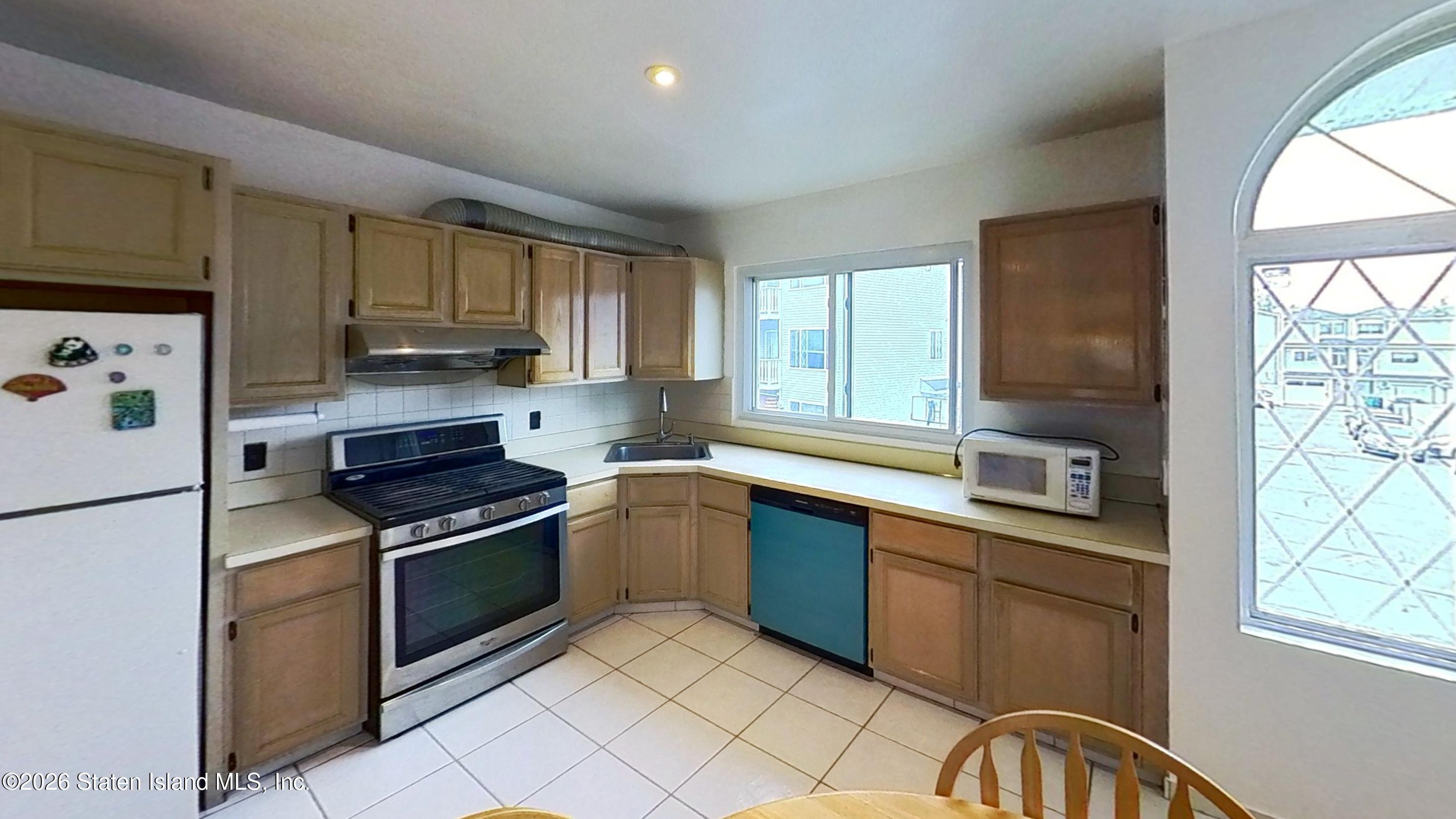 41 Simmons Loop, Staten Island, NY, 10314 image 15