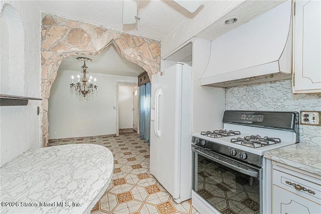 274 Evergreen Avenue, Staten Island, NY, 10305 image 10