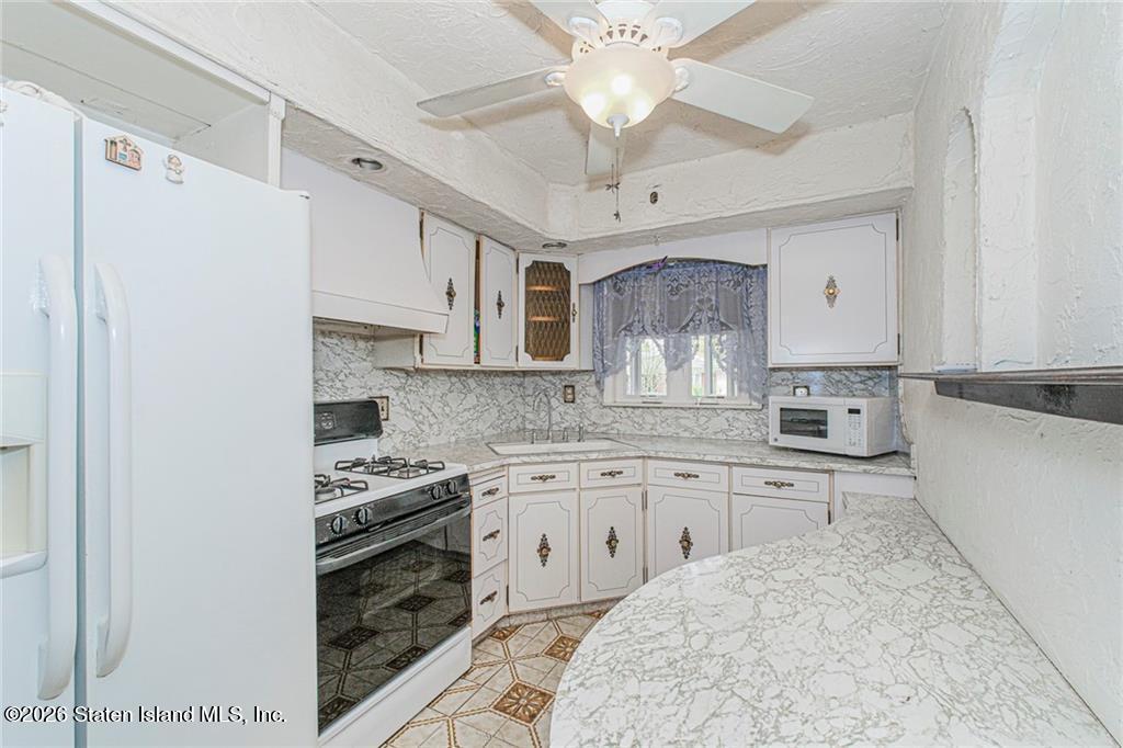 274 Evergreen Avenue, Staten Island, NY, 10305 image 11