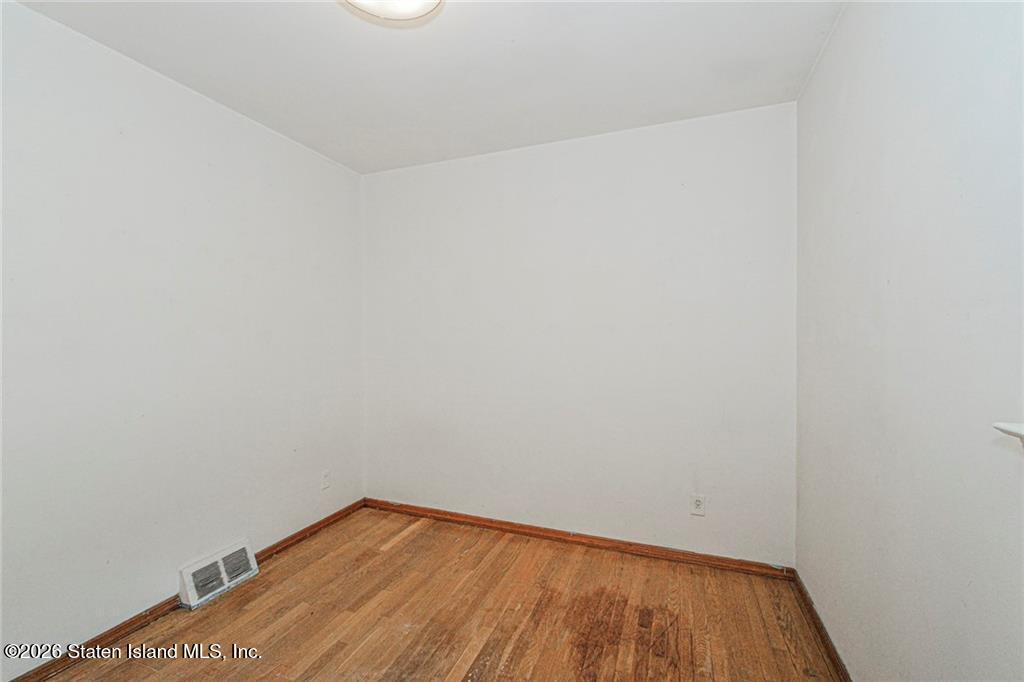 274 Evergreen Avenue, Staten Island, NY, 10305 image 17