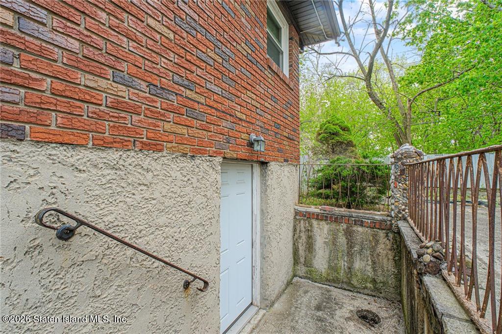 274 Evergreen Avenue, Staten Island, NY, 10305 image 28