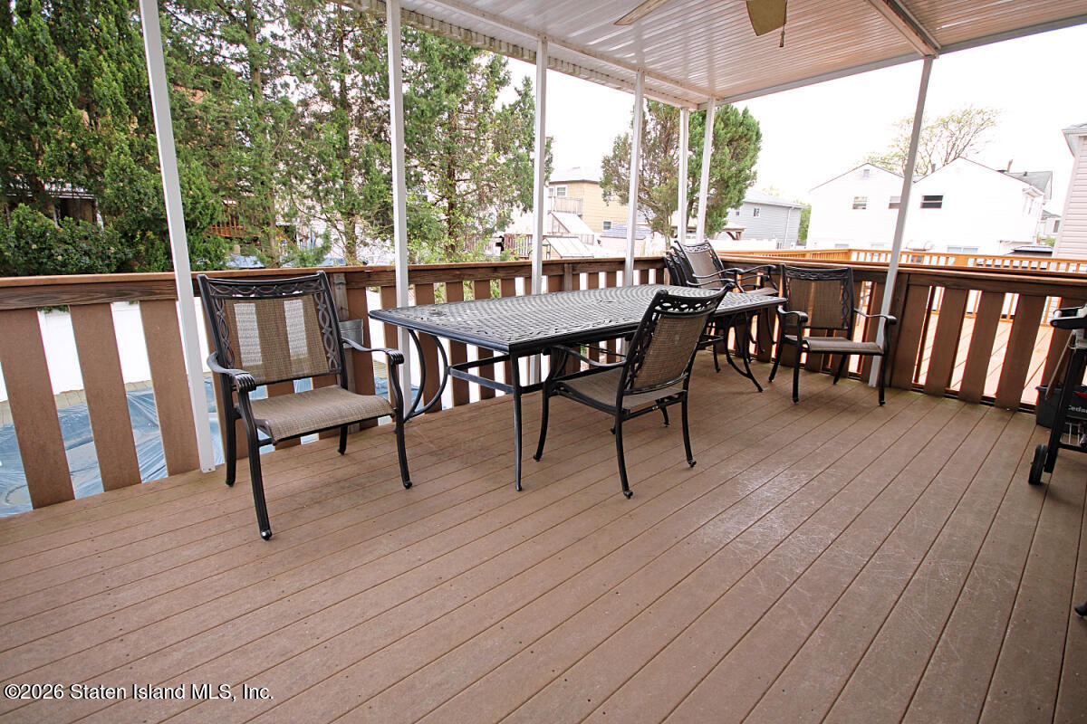 378 Gurley Avenue Image 4